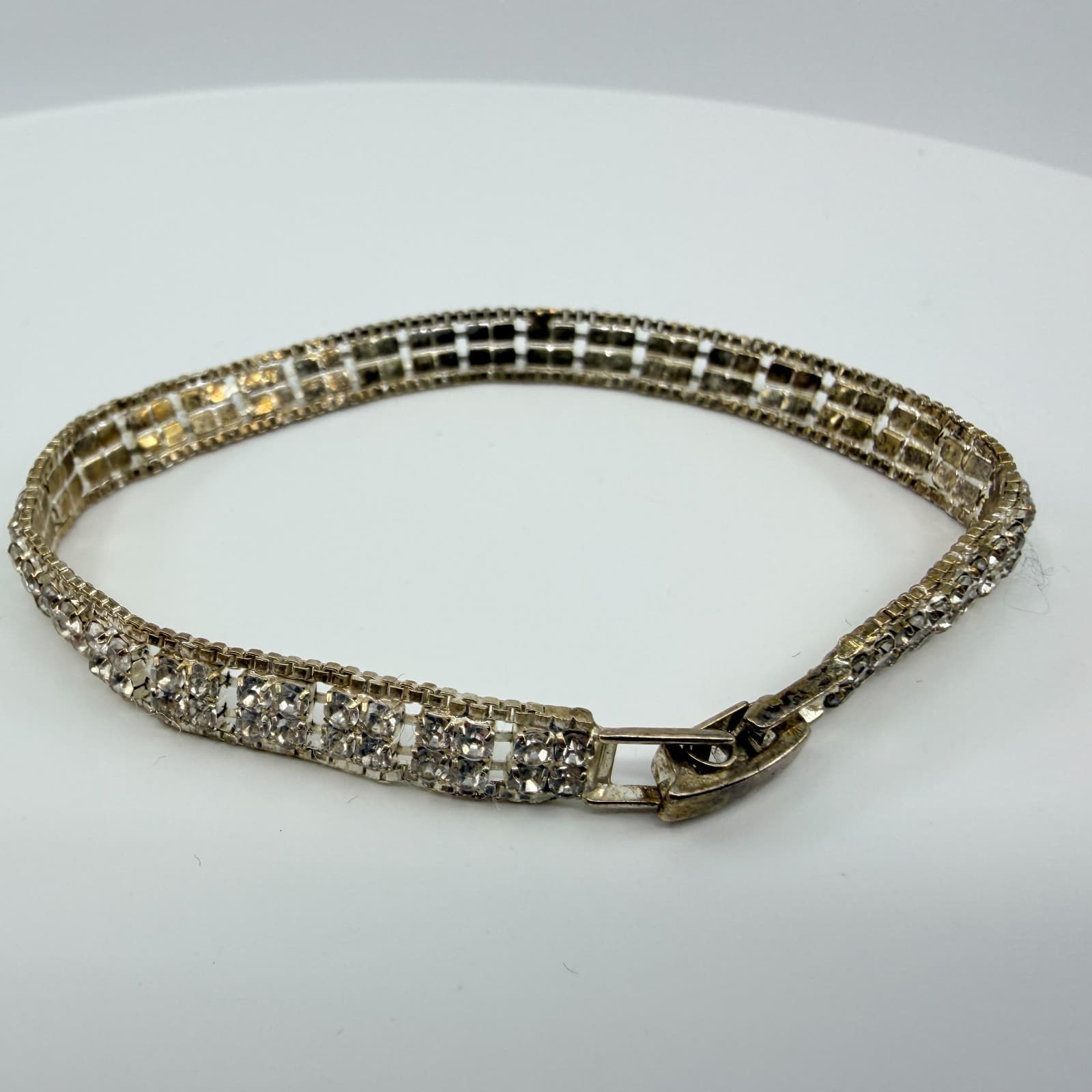 Vtg Silver Tone Tennis Bracelet Multi Row Clear Rhinestone Cup Chain Deco Y2K - Thumbnail 2