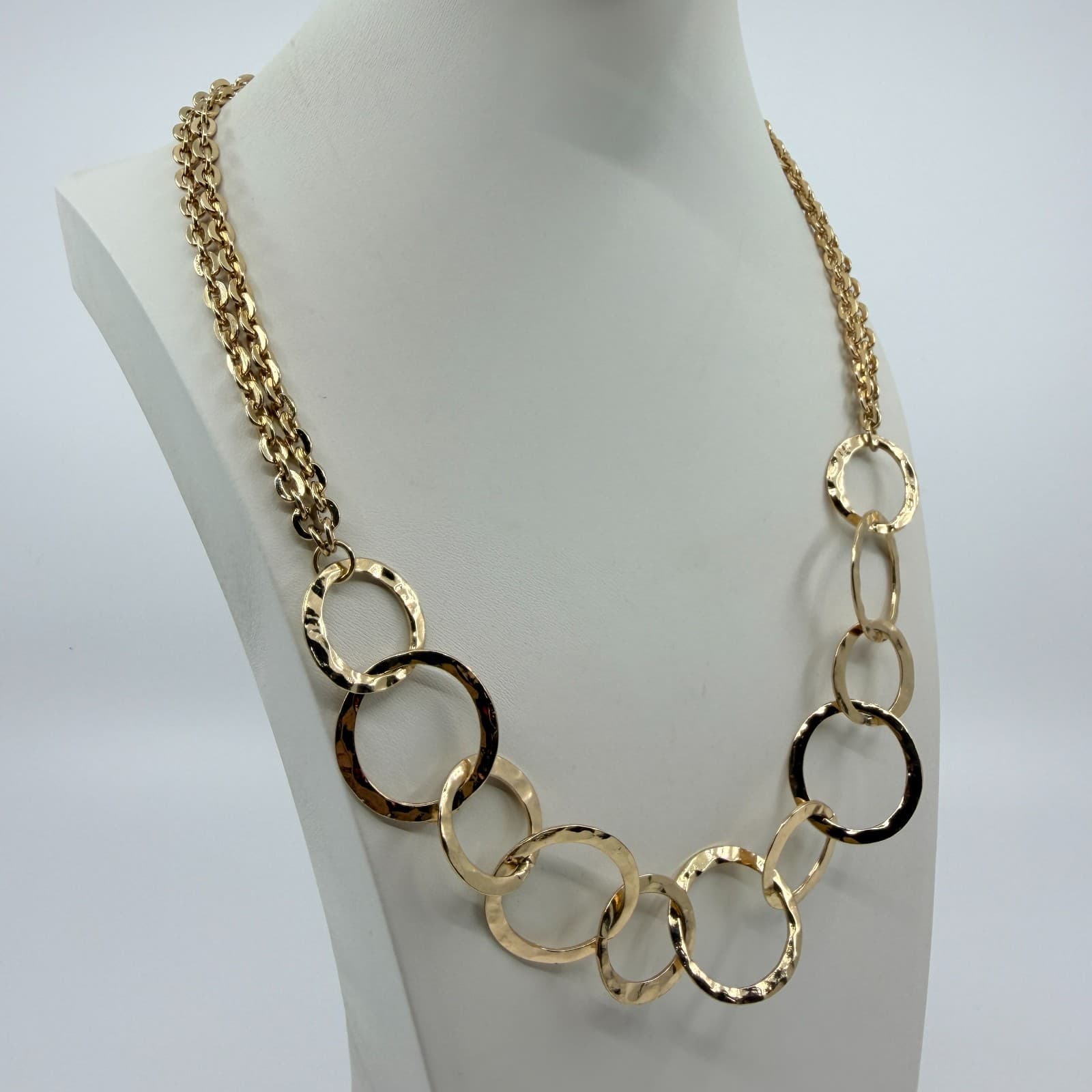 Vintage Gold Tone Link Chain Necklace Hammered Geometric Circle Ring Statement - Thumbnail 6