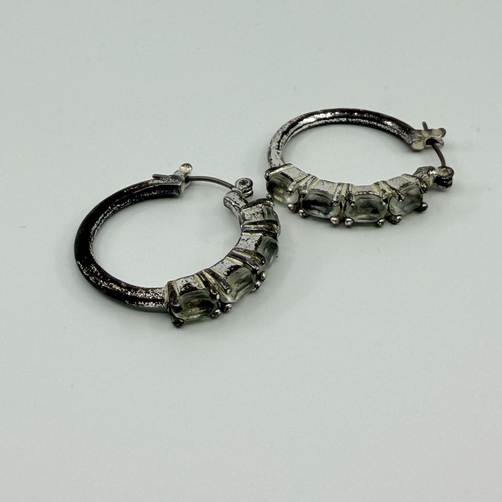 Vintage Silver Tone Hoop Earrings Clear Stone Accent Prong Set Hinged Huggie Y2K - Thumbnail 7