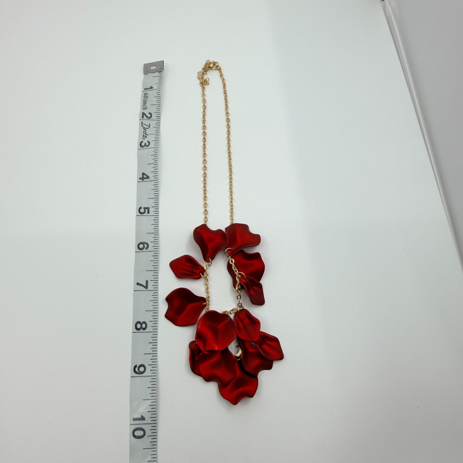 VTG Gold Tone Red Rose Petal Necklace Floral Cluster Matte Statement Bib Boho - Thumbnail 10