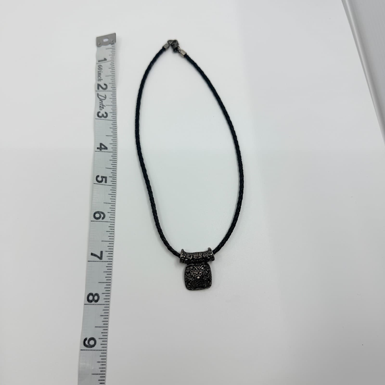 VTG Silver Tone Scroll Pendant Necklace Black Braided Leather Cord Celtic Gothic - Thumbnail 8