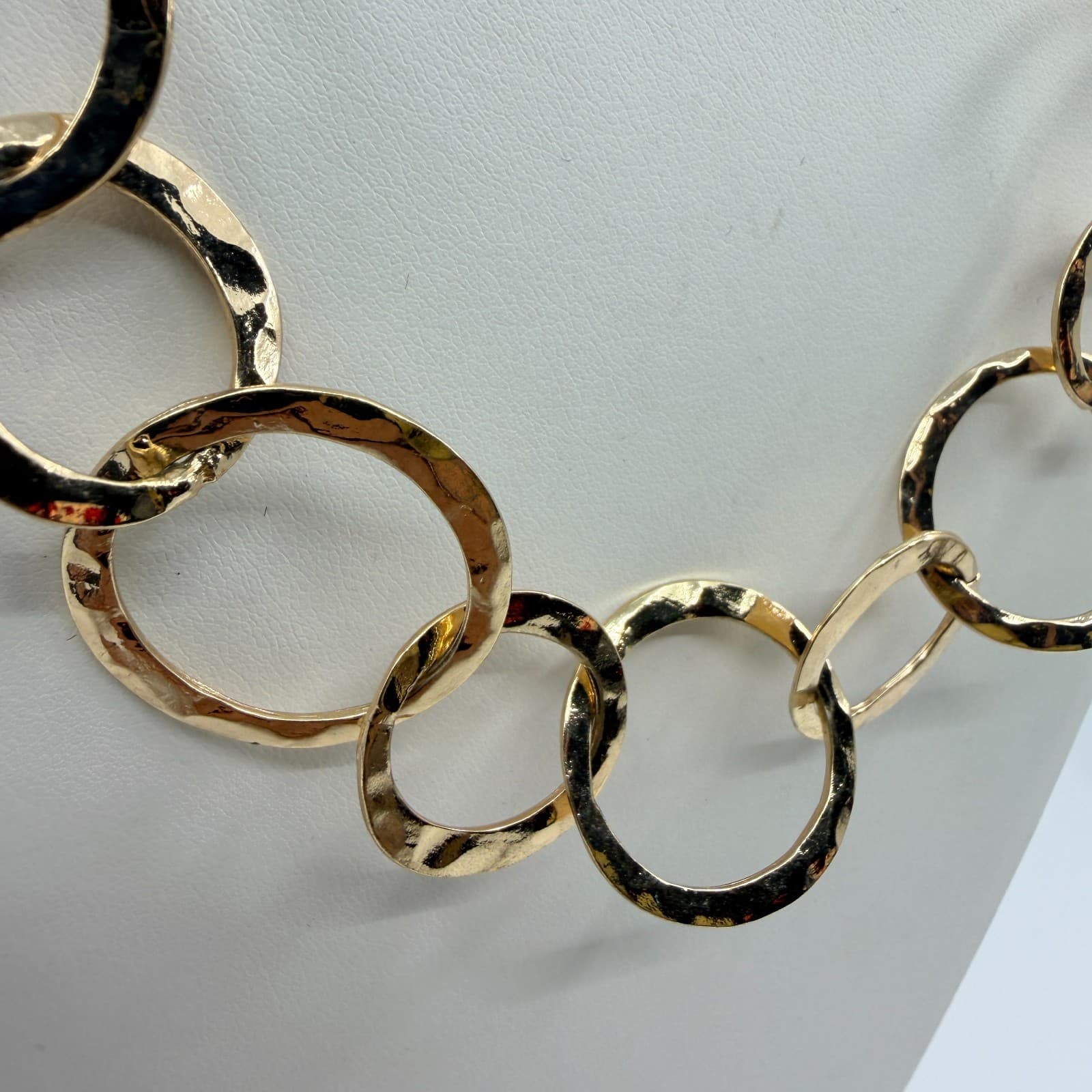 Vintage Gold Tone Link Chain Necklace Hammered Geometric Circle Ring Statement - Thumbnail 4