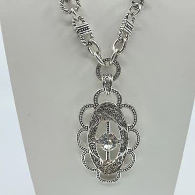 VTG Silver Tone Filigree Pendant Necklace Rhinestone Textured Link Chain Western