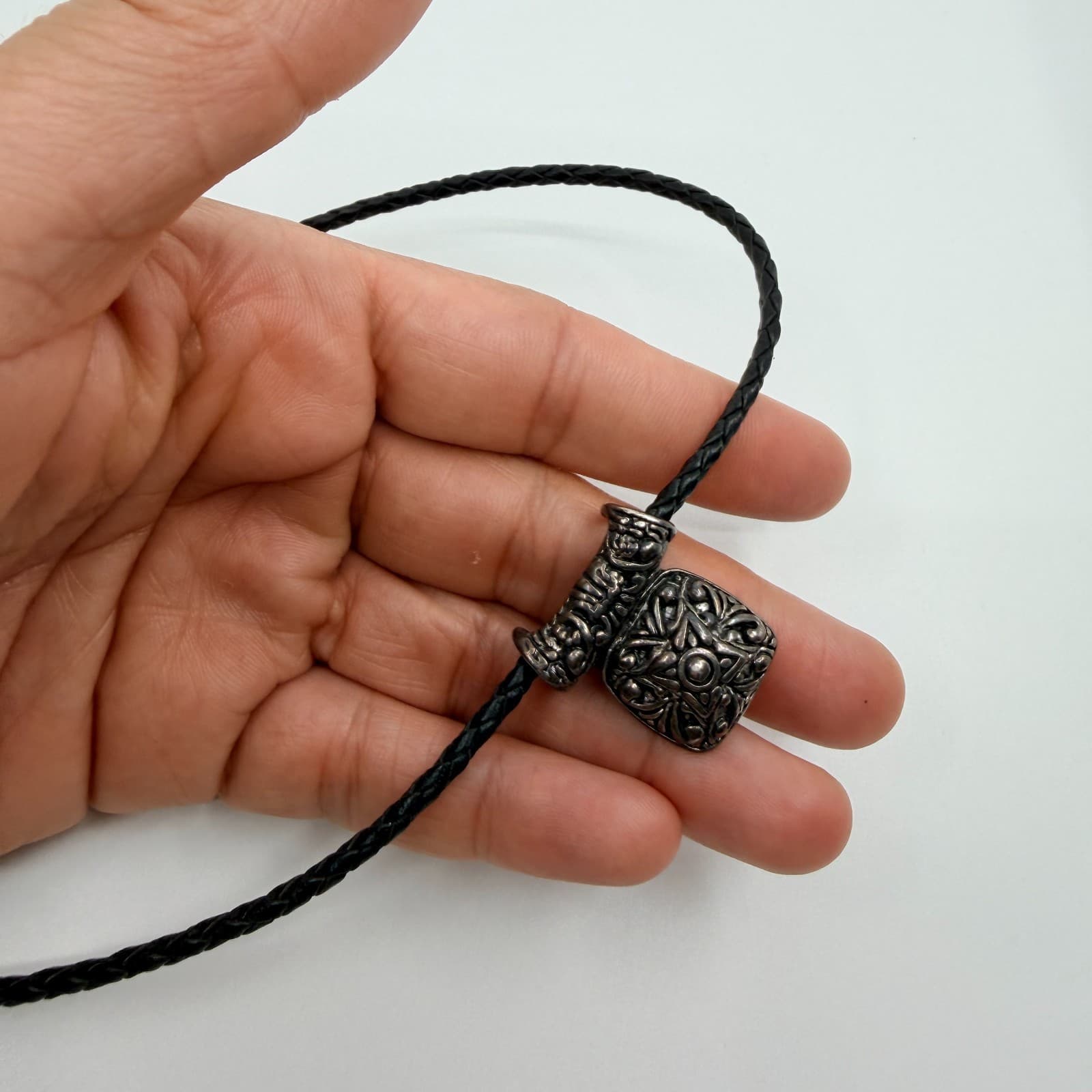 VTG Silver Tone Scroll Pendant Necklace Black Braided Leather Cord Celtic Gothic - Thumbnail 7