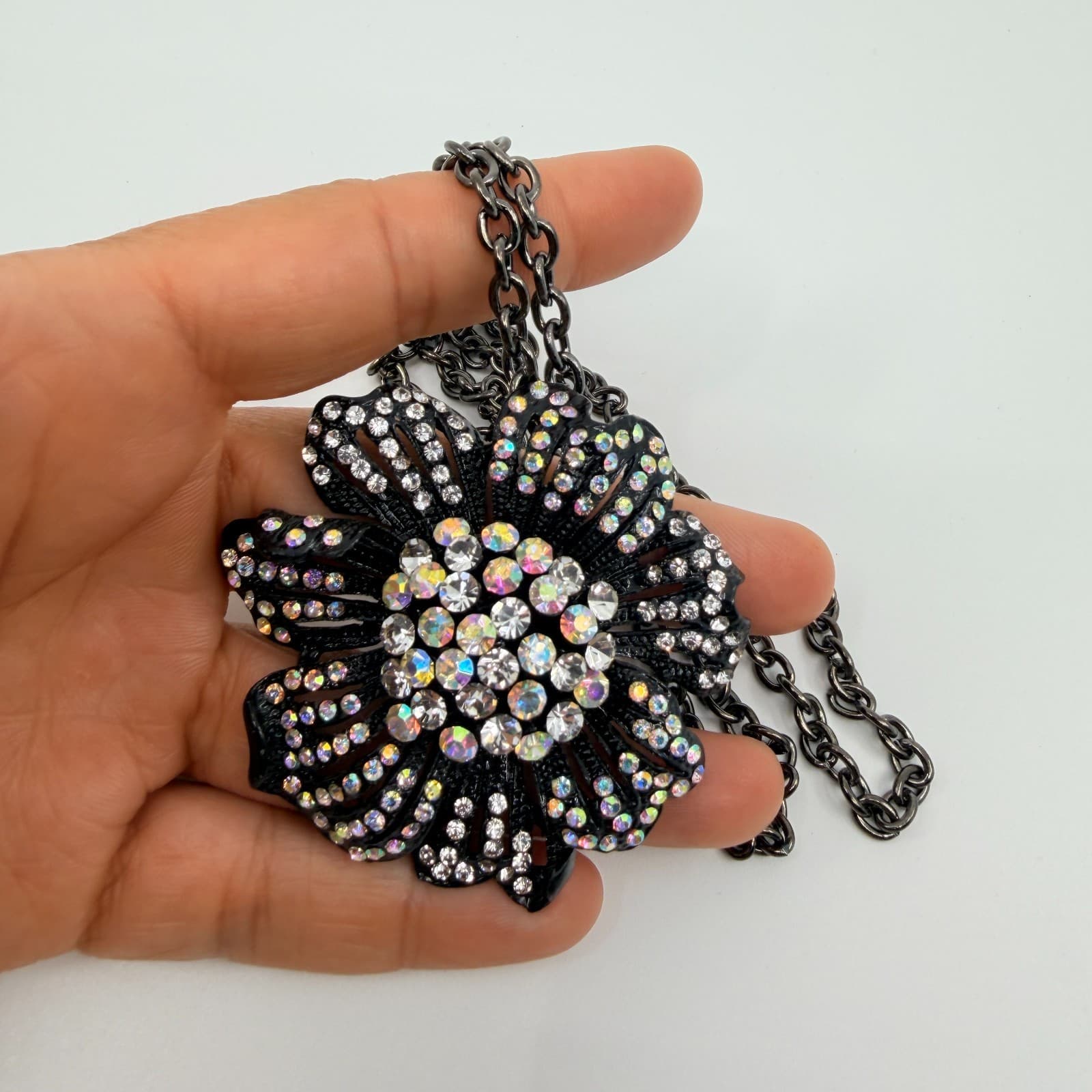 Vintage Gunmetal Tone Flower Pendant Necklace AB Rhinestone Gothic Statement 90s - Thumbnail 7