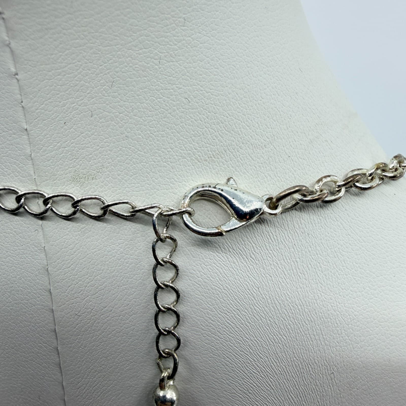 VTG Silver Tone Filigree Pendant Necklace Rhinestone Textured Link Chain Western - Thumbnail 5