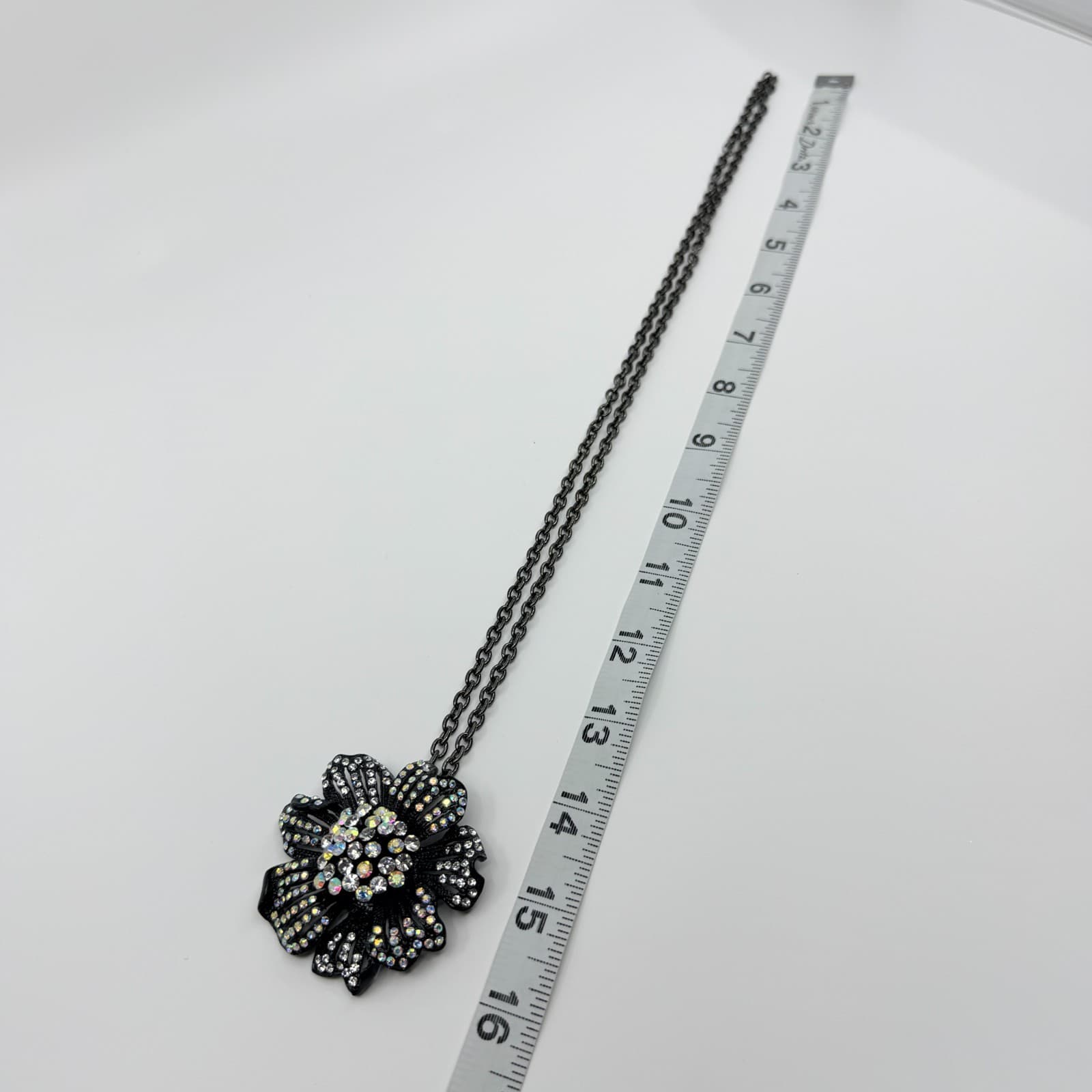 Vintage Gunmetal Tone Flower Pendant Necklace AB Rhinestone Gothic Statement 90s - Thumbnail 8