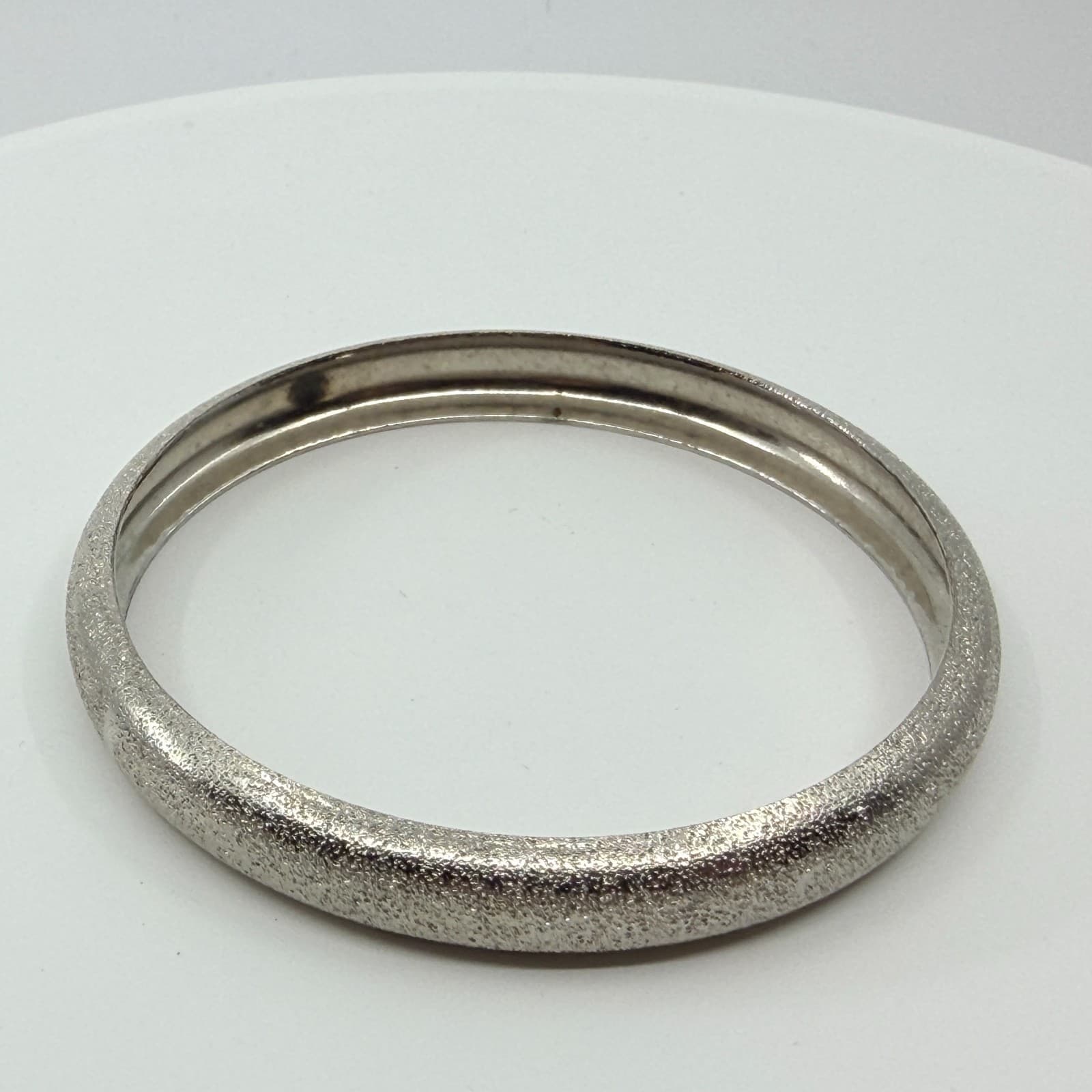 Vintage Y2K Silver Tone Stardust Glitter Textured Bangle Bracelet Stackable - Thumbnail 4