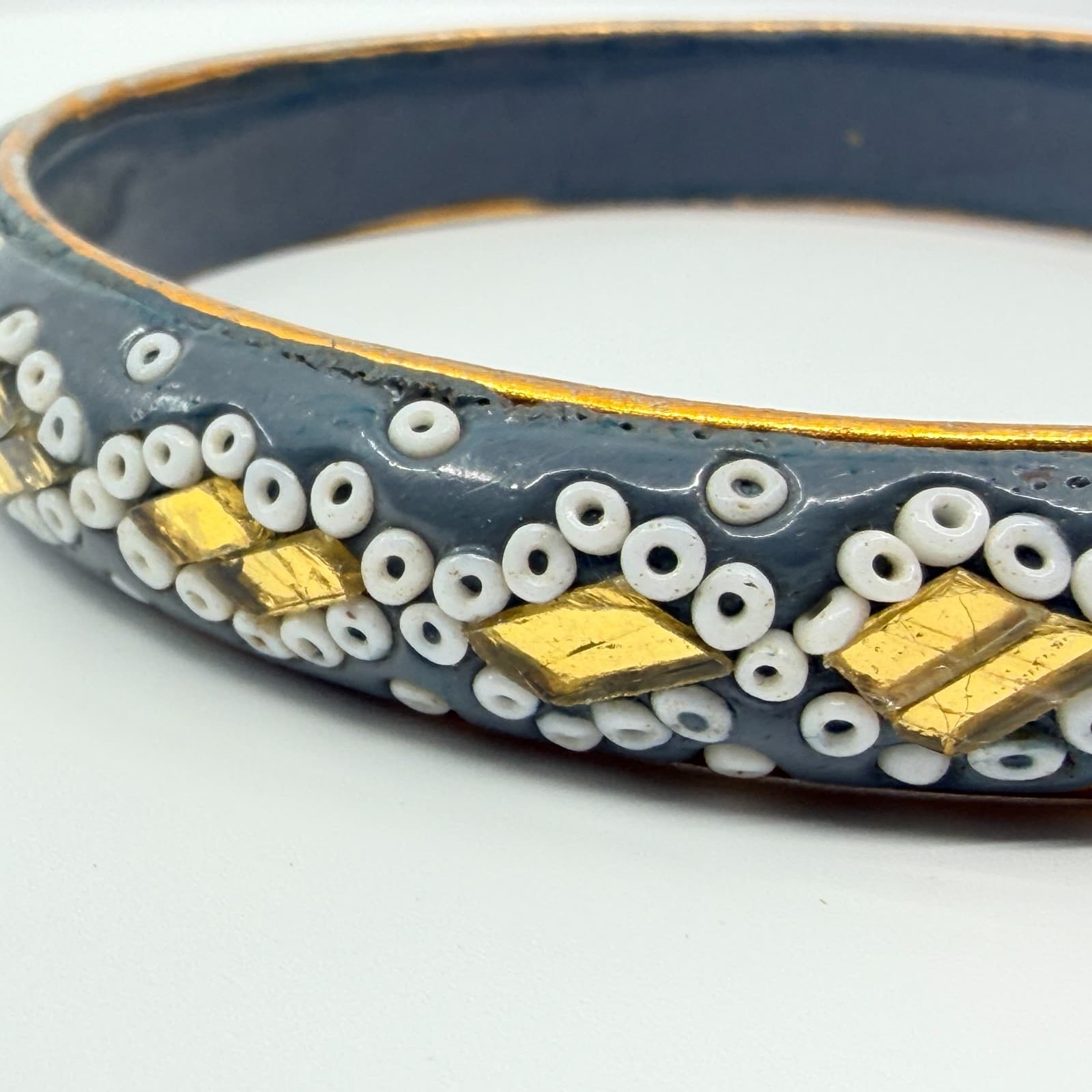 Vintage Lac Resin Bead Bangle Bracelet Grey White Gold Tone Foil Mosaic Boho - Thumbnail 3