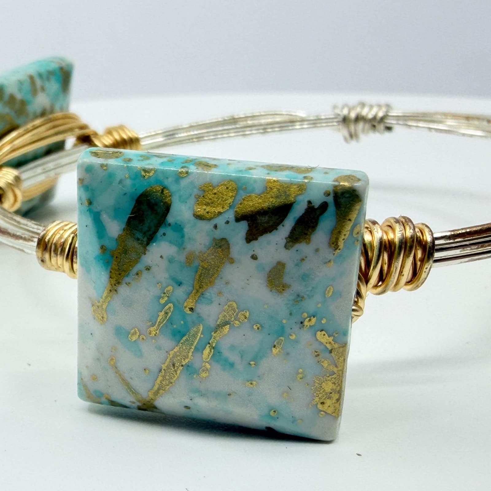 Vintage Wire Wrapped Turquoise Gold Tone Flake Faux Stone Square Bangle Bracelet - Thumbnail 3