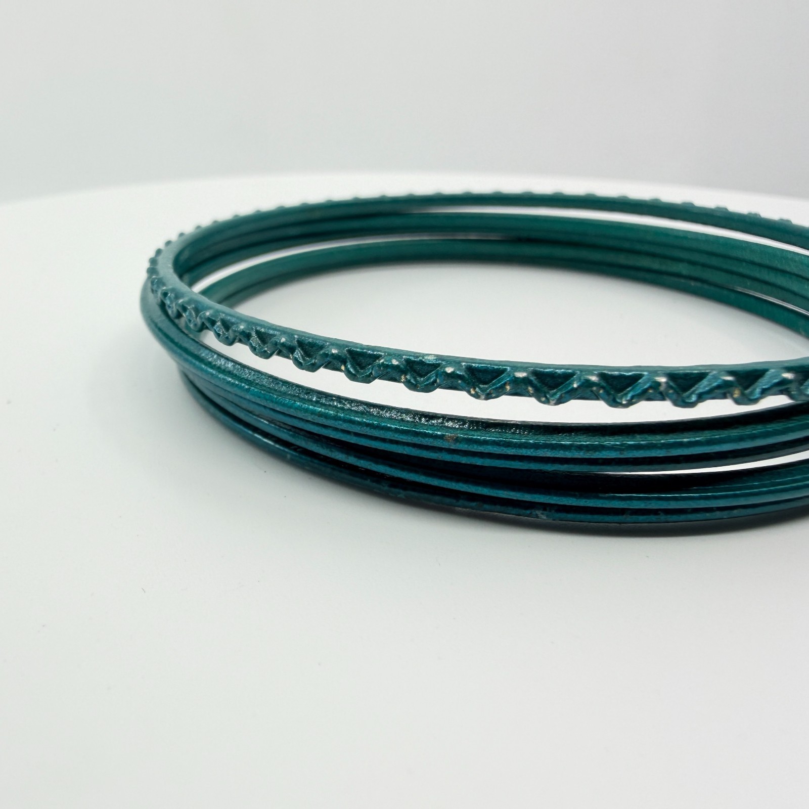Vintage Y2K Teal Green Metallic Chevron Stacking Bangle Bracelets Set of 5 Boho - Thumbnail 5