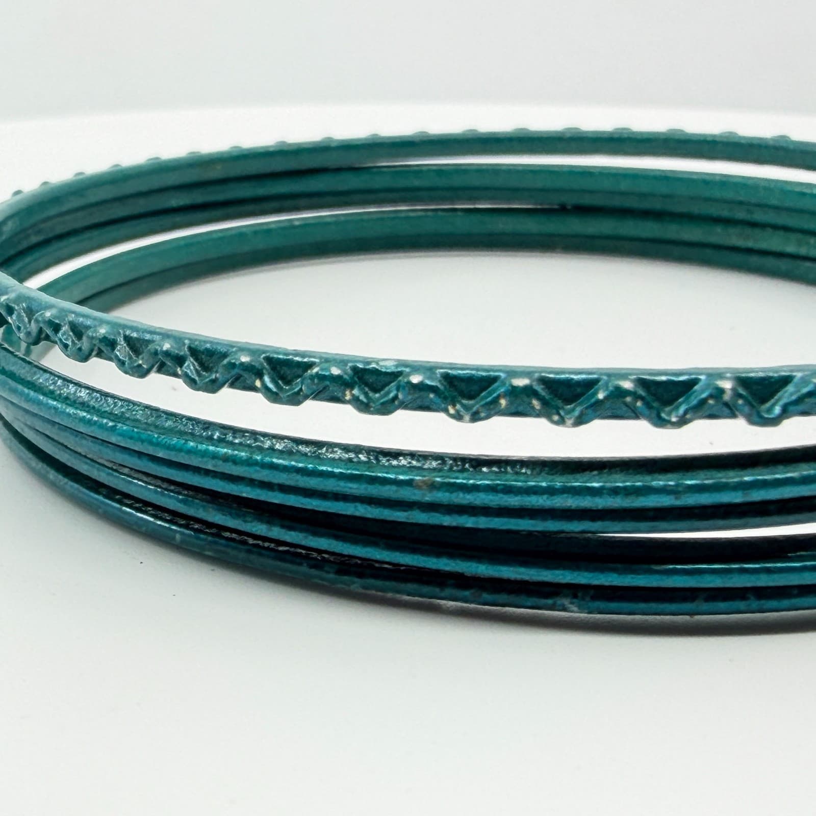 Vintage Y2K Teal Green Metallic Chevron Stacking Bangle Bracelets Set of 5 Boho - Thumbnail 7