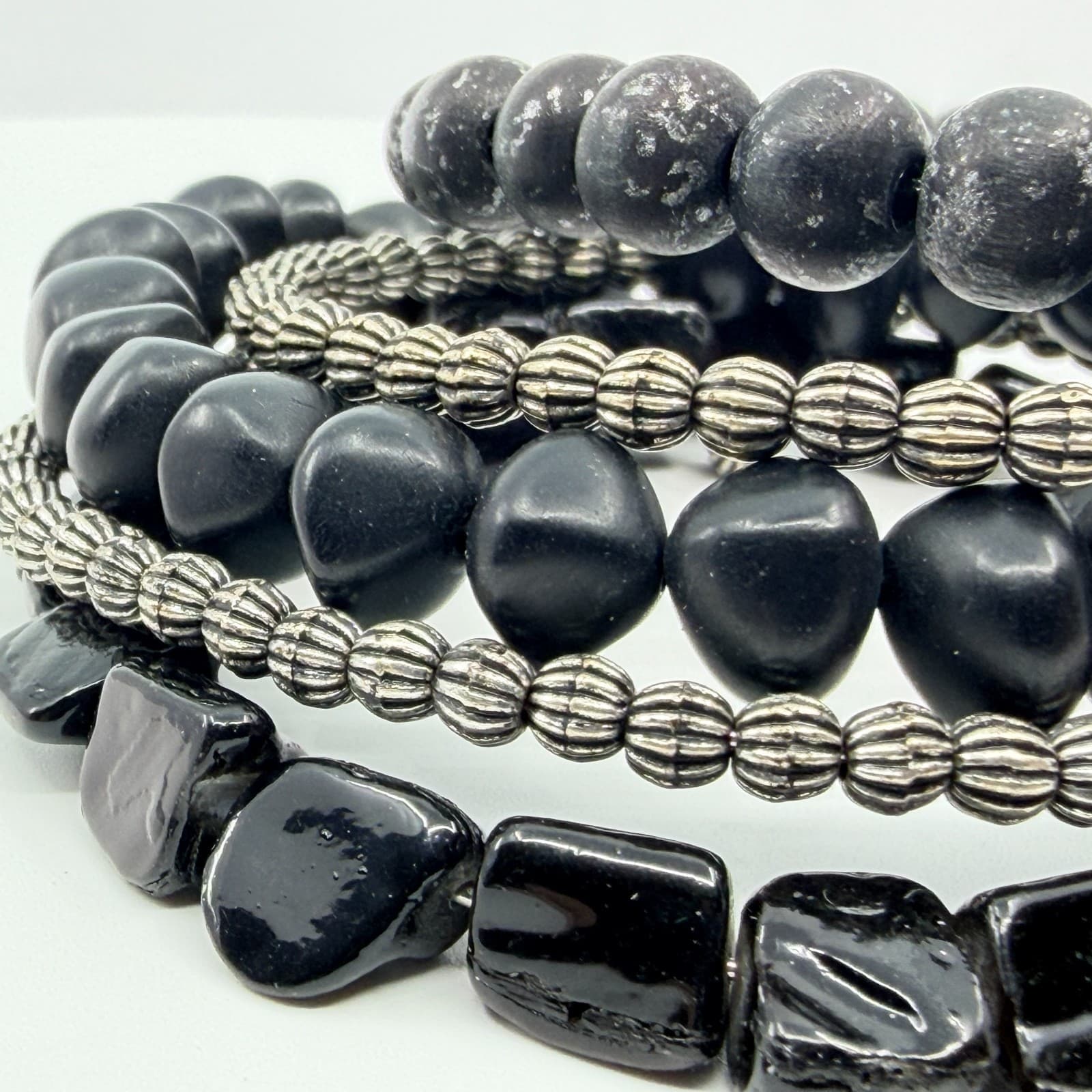 Vintage Gothic Black Memory Wire Wrap Bracelet Chunky Beaded Multi Strand Retro - Thumbnail 4