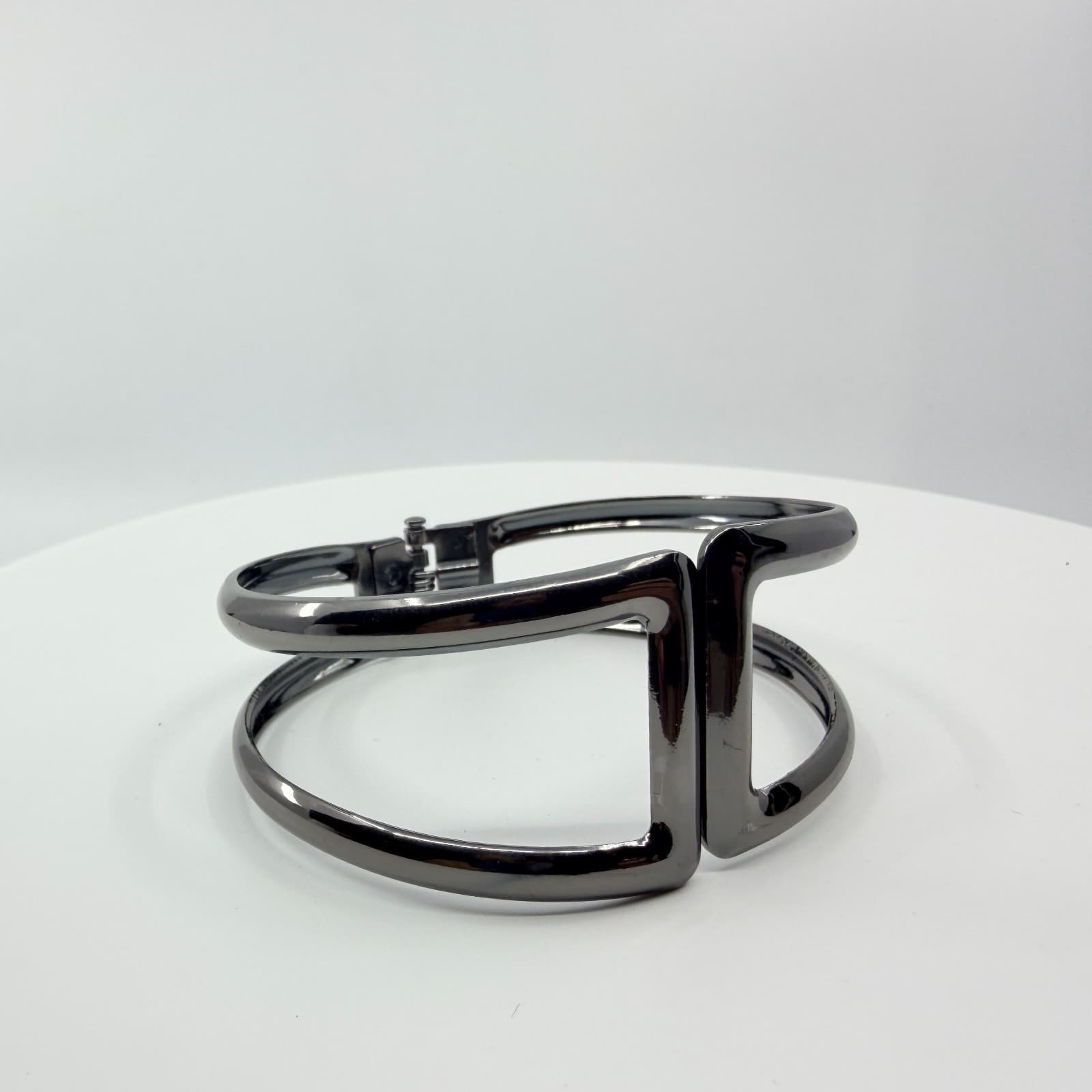 Y2K Gunmetal Cutout Hinge Bangle Bracelet Shiny Dark Gray Minimalist Cuff Wide - Thumbnail 5