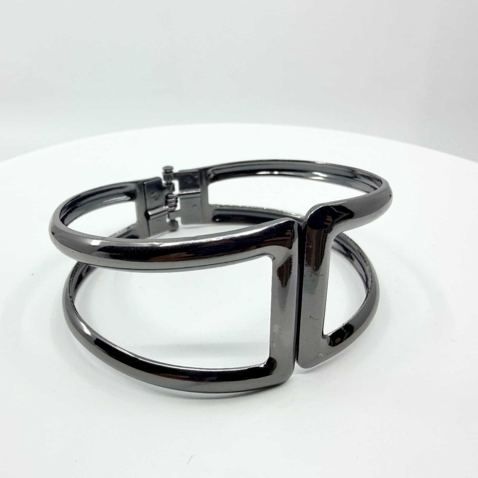 Y2K Gunmetal Cutout Hinge Bangle Bracelet Shiny Dark Gray Minimalist Cuff Wide - Thumbnail 2