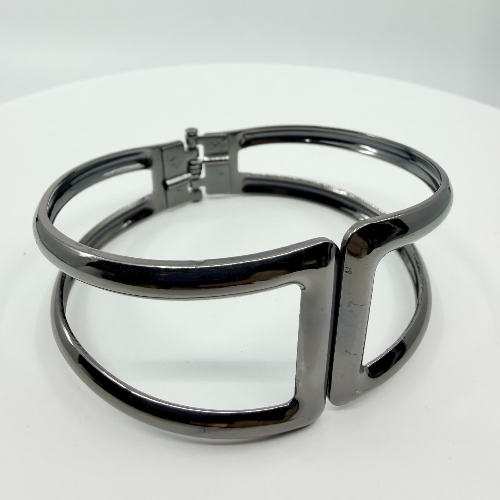 Y2K Gunmetal Cutout Hinge Bangle Bracelet Shiny Dark Gray Minimalist Cuff Wide - Thumbnail 3