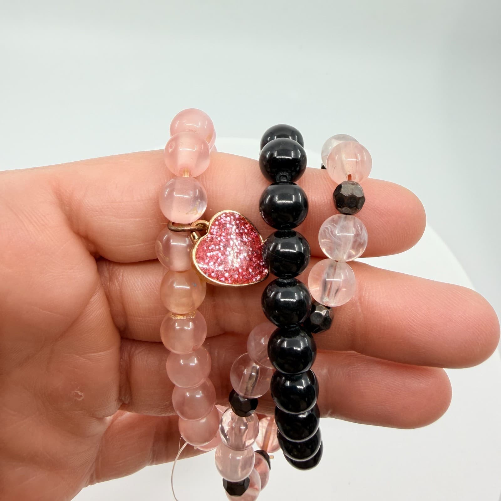 VTG Y2K Pastel Pink Black Beaded Stretch Bracelets Set of 3 Glitter Heart Charm - Thumbnail 7