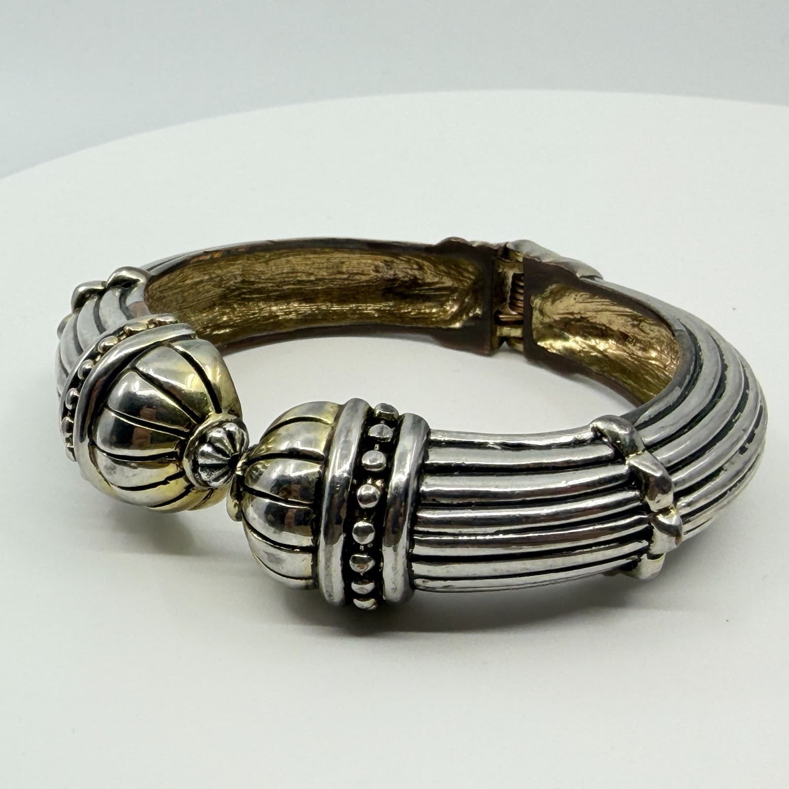 Vintage Two Tone Silver & Gold Tone Cable Ribbed Bypass Hinge Bangle Bracelet - Thumbnail 5