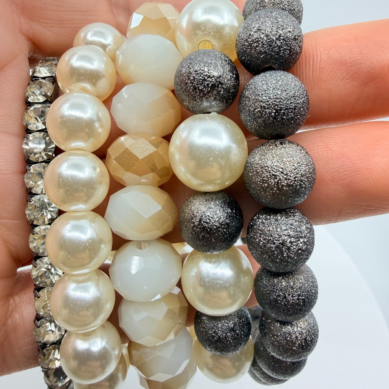 VTG Faux Pearl Rhinestone Stacked Multi Strand Stretch Bracelet Set Cream Grey - Thumbnail 10