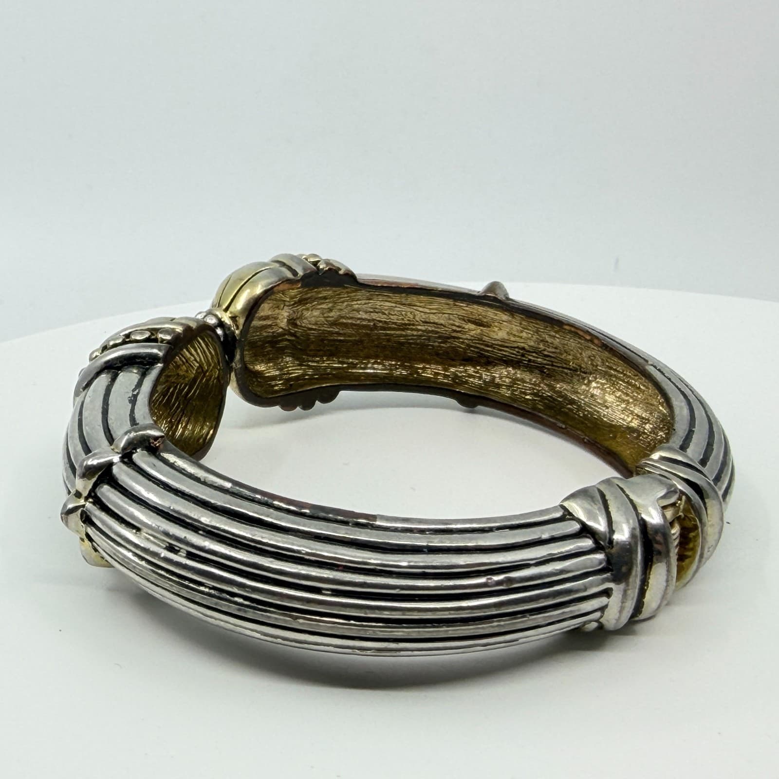 Vintage Two Tone Silver & Gold Tone Cable Ribbed Bypass Hinge Bangle Bracelet - Thumbnail 6