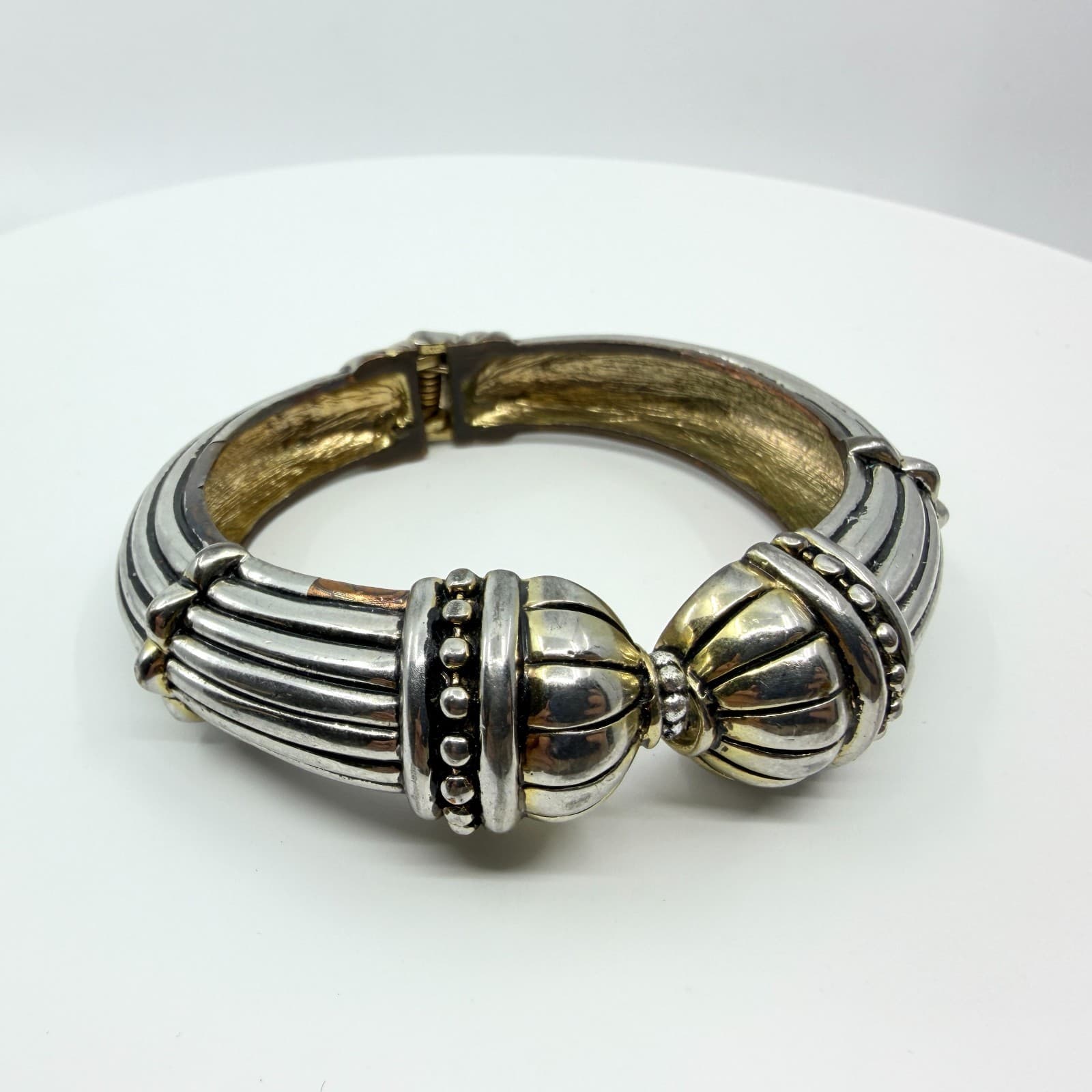 Vintage Two Tone Silver & Gold Tone Cable Ribbed Bypass Hinge Bangle Bracelet - Thumbnail 2
