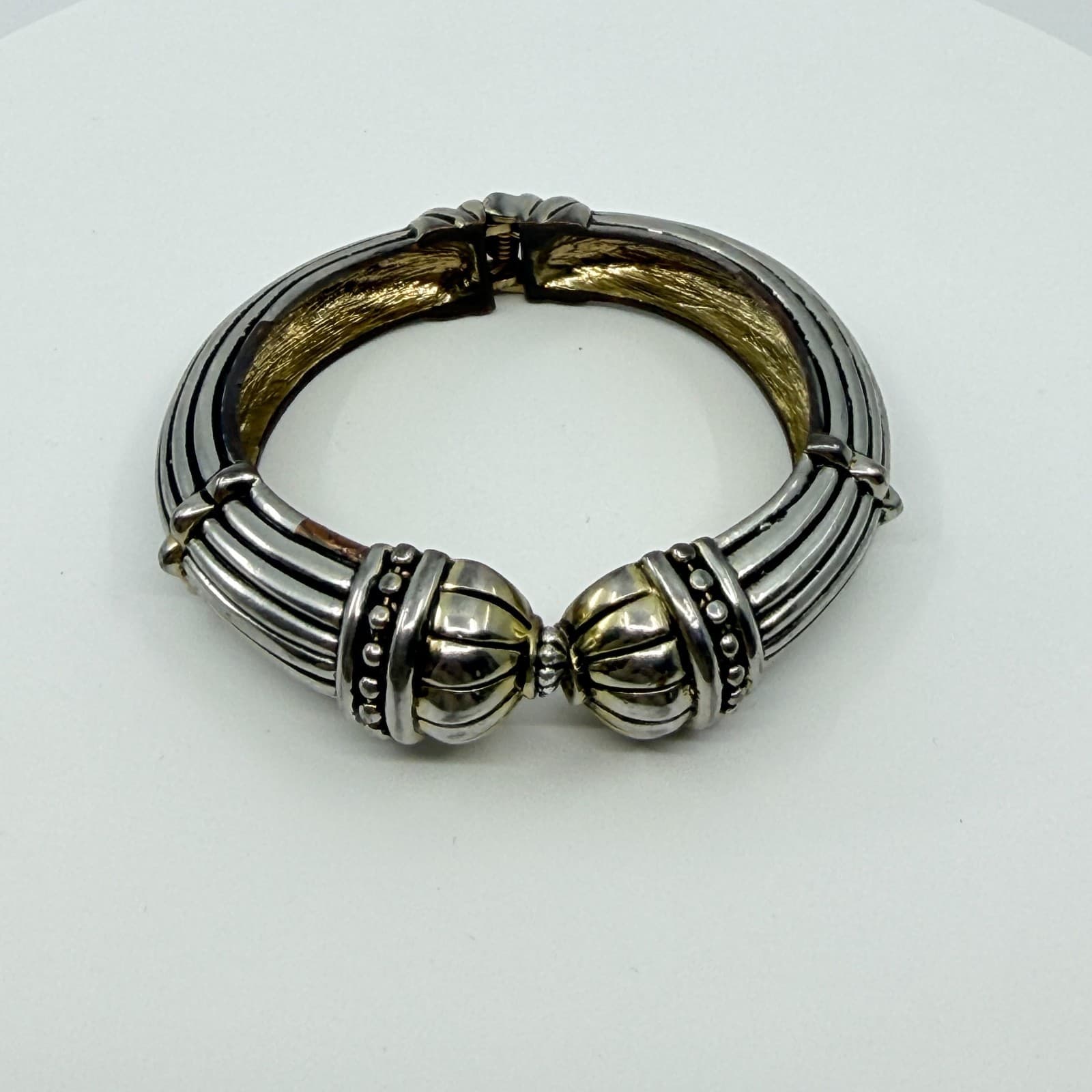 Vintage Two Tone Silver & Gold Tone Cable Ribbed Bypass Hinge Bangle Bracelet - Thumbnail 8