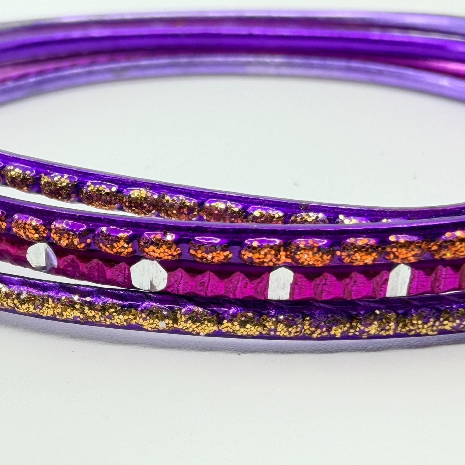 VTG Retro Purple Glitter Stackable Bangle Bracelets Set Gold Tone Accent 4pc - Thumbnail 7