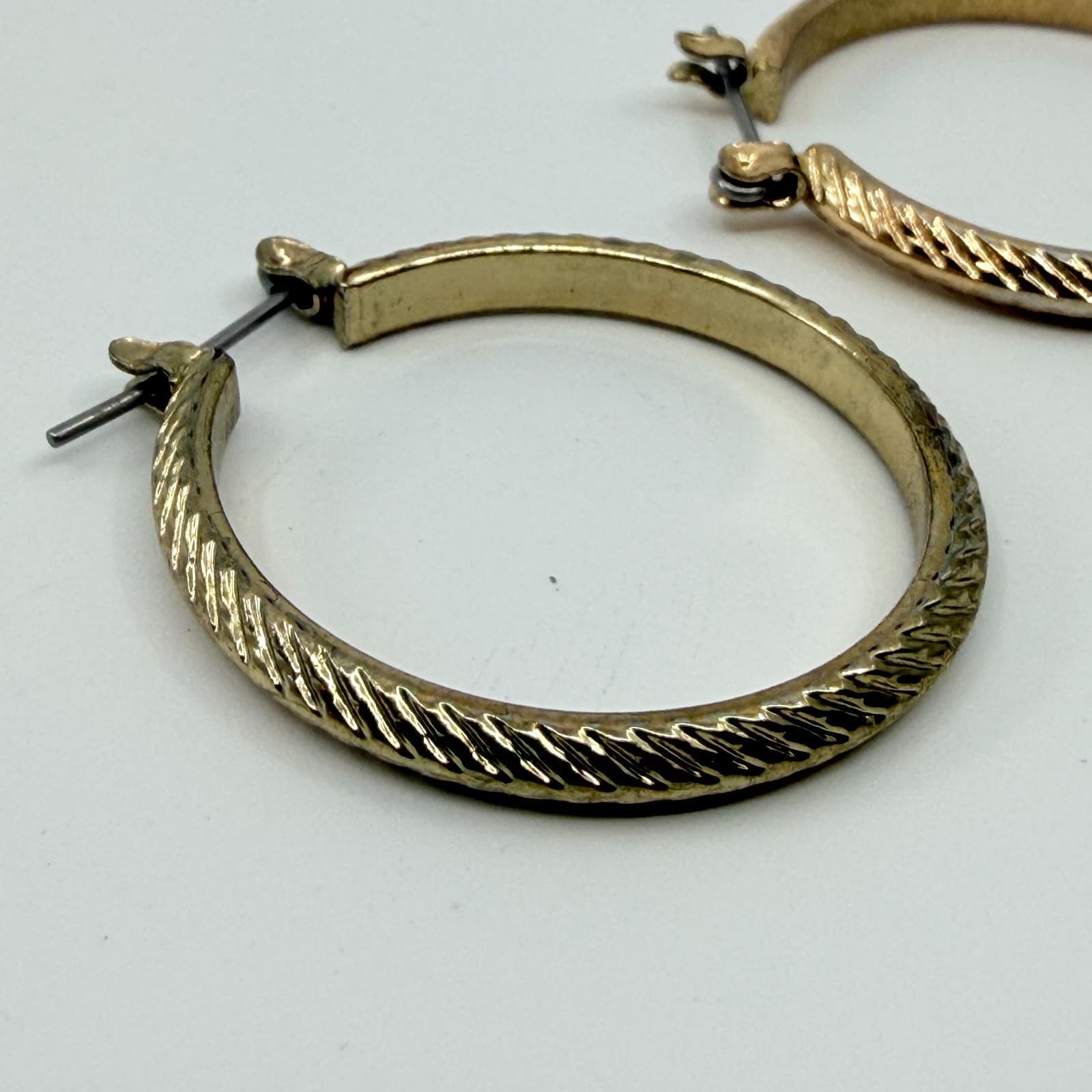 Vintage Y2K Gold & Silver Tone Textured Hoop Earrings Multi Pack Lot Classic - Thumbnail 9