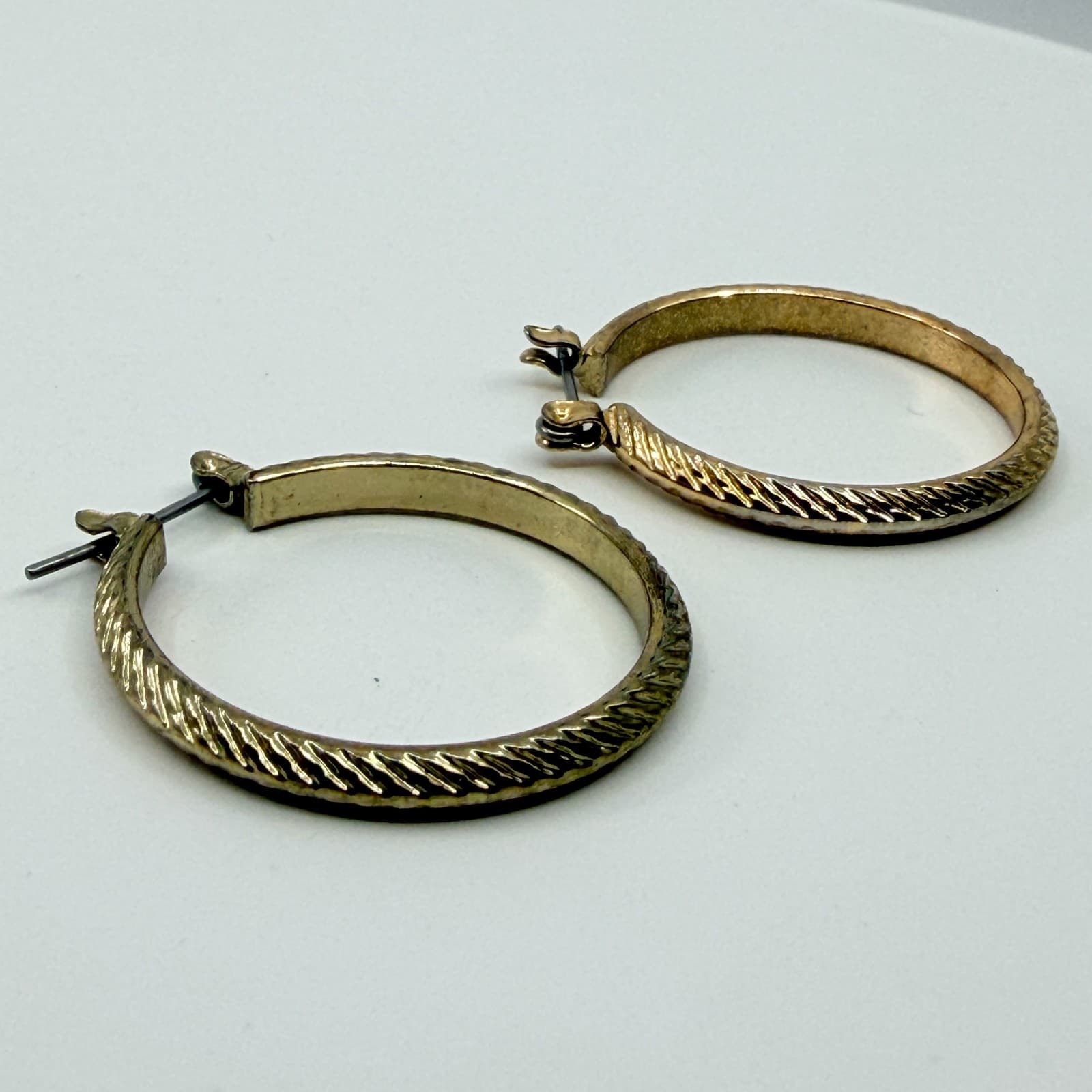 Vintage Y2K Gold & Silver Tone Textured Hoop Earrings Multi Pack Lot Classic - Thumbnail 7