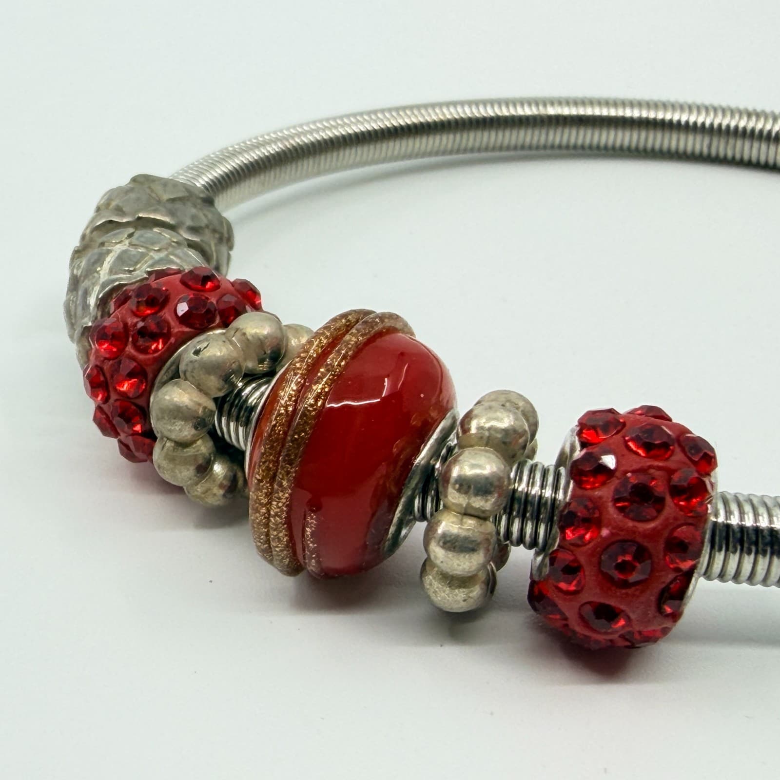 VTG Silver Tone Steel Red Glass European Charm Expandable Spring Coil Bracelet - Thumbnail 5