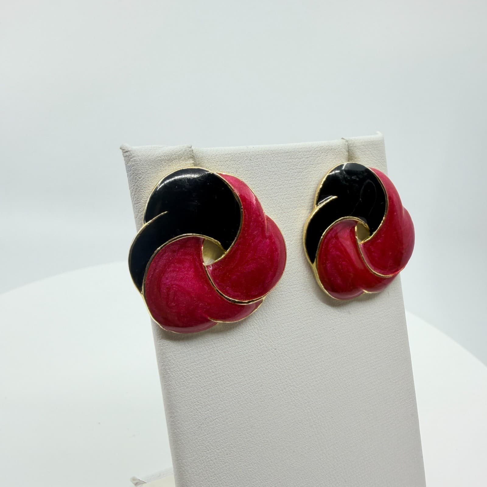 Vintage 80s Retro Gold Tone Pink Black Enamel Swirl Statement Post Stud Earrings - Thumbnail 3