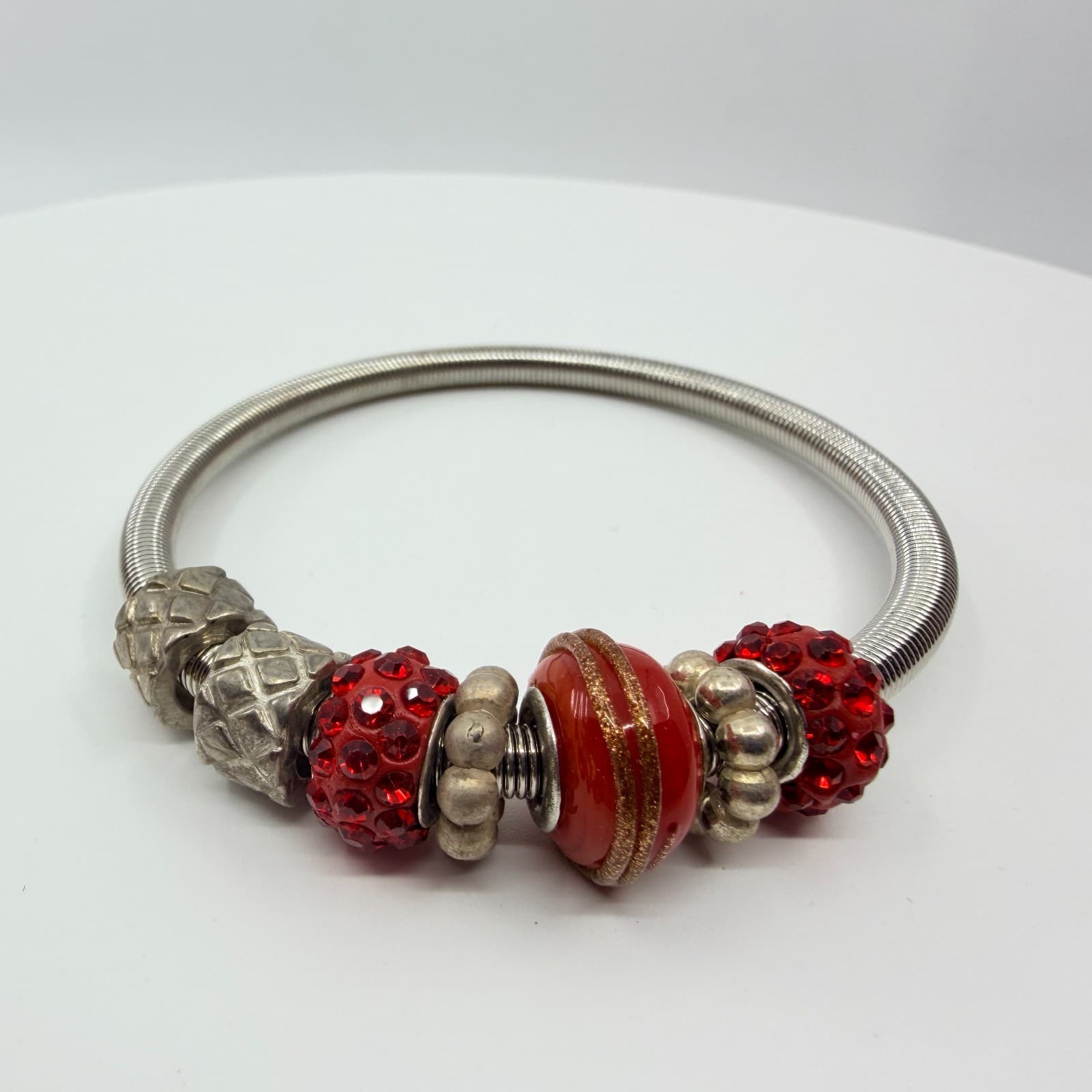 VTG Silver Tone Steel Red Glass European Charm Expandable Spring Coil Bracelet - Thumbnail 3