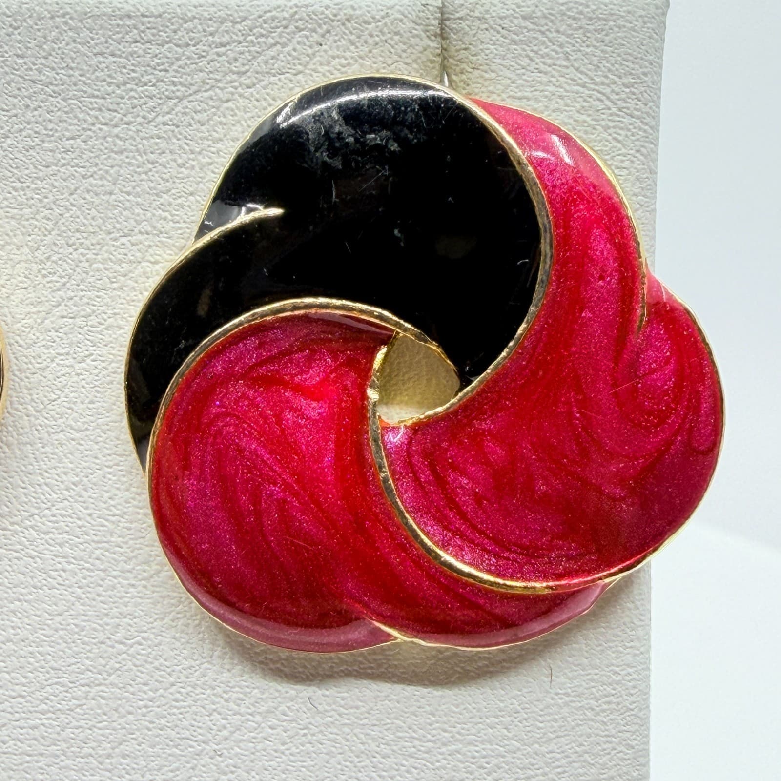 Vintage 80s Retro Gold Tone Pink Black Enamel Swirl Statement Post Stud Earrings - Thumbnail 6