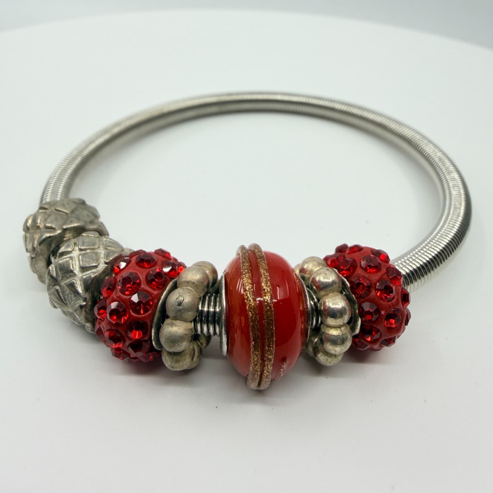 VTG Silver Tone Steel Red Glass European Charm Expandable Spring Coil Bracelet - Thumbnail 2