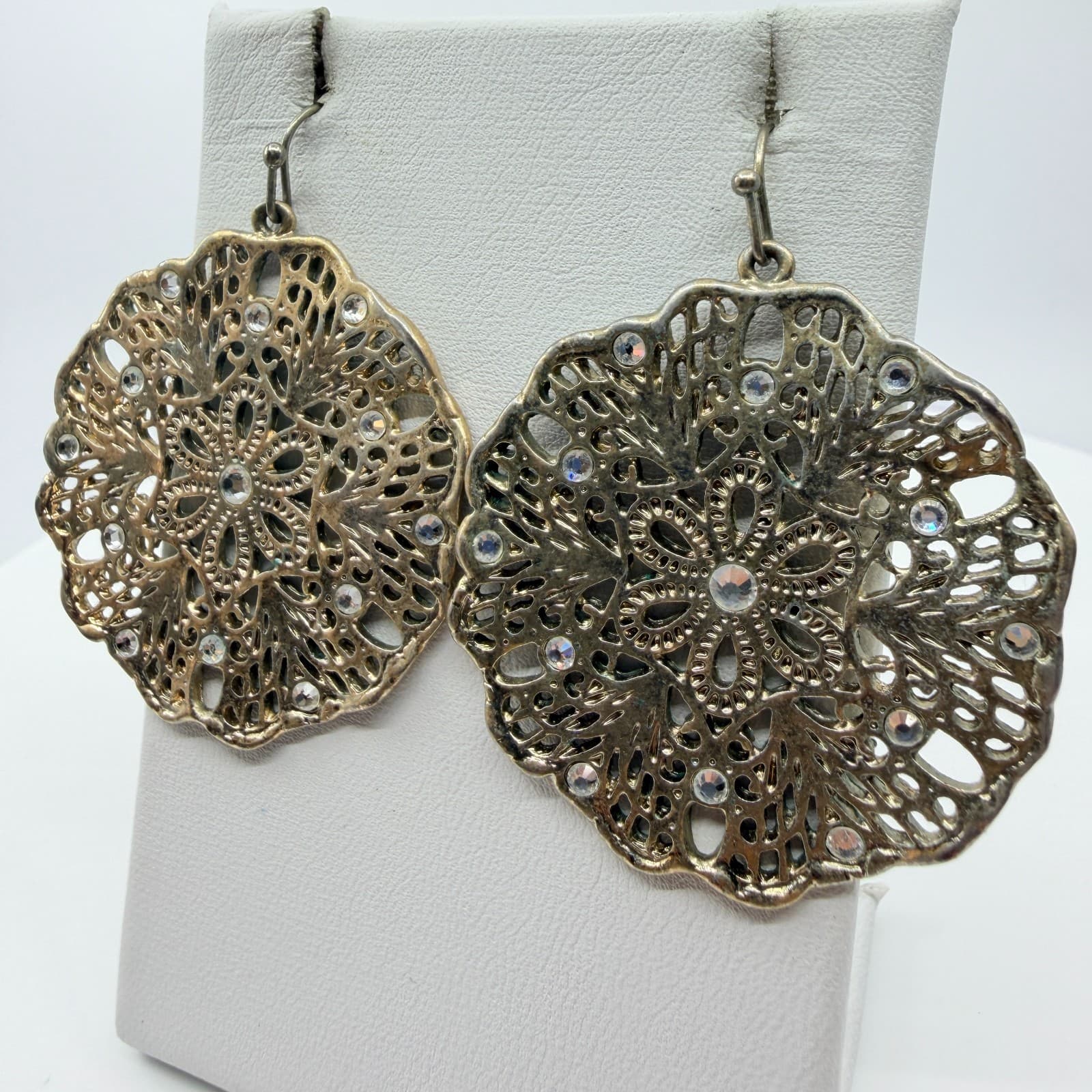 VTG Antique Gold Tone Filigree Mandala Earrings Rhinestone Statement Drop Dangle - Thumbnail 4