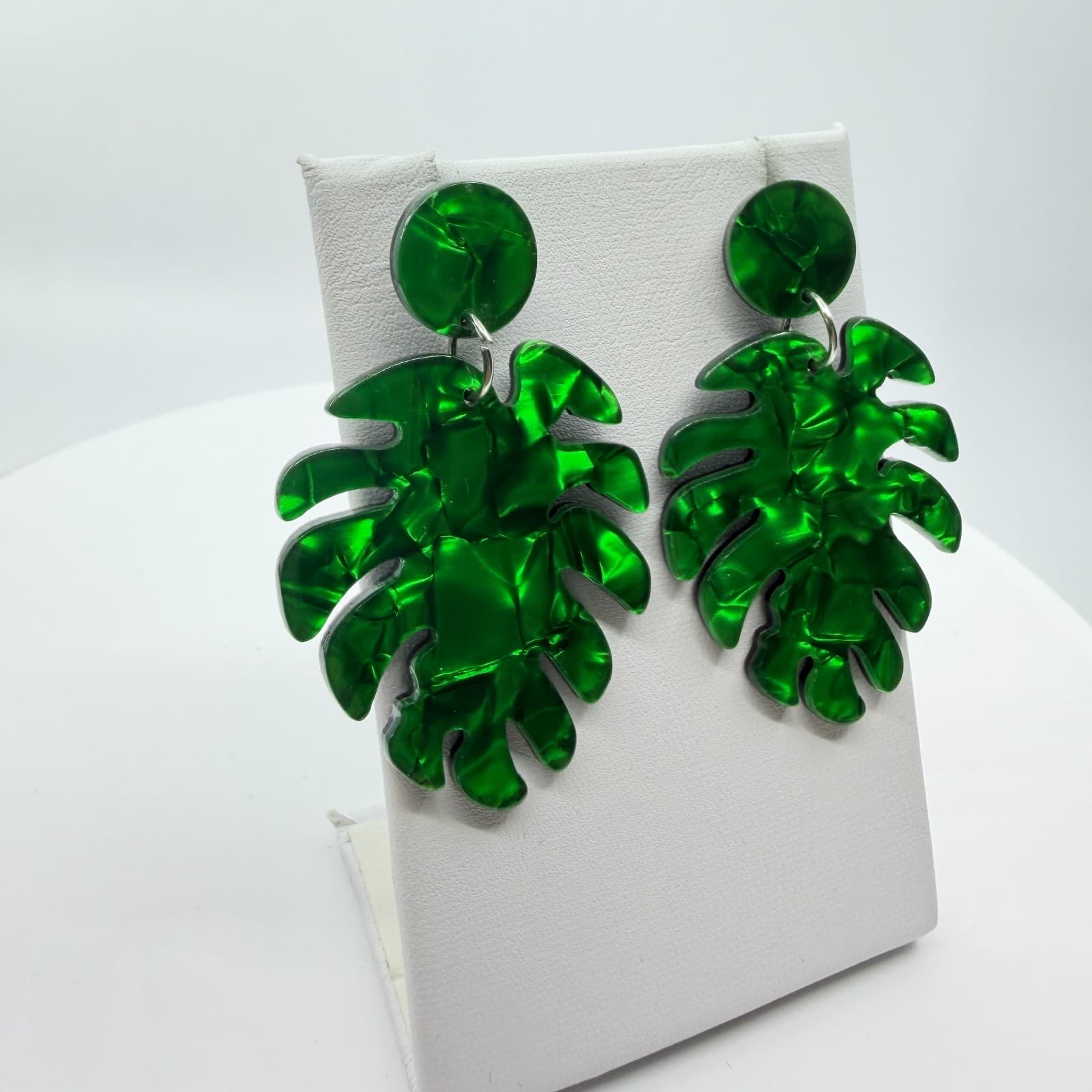VTG Green Acrylic Monstera Leaf Drop Earrings Retro Tropical Statement Dangle - Thumbnail 3