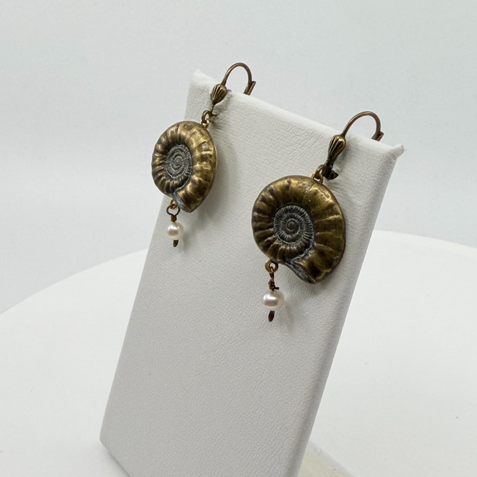VTG Antique Bronze Tone Ammonite Fossil Shell Dangle Hinged Faux Pearl Earring - Thumbnail 6