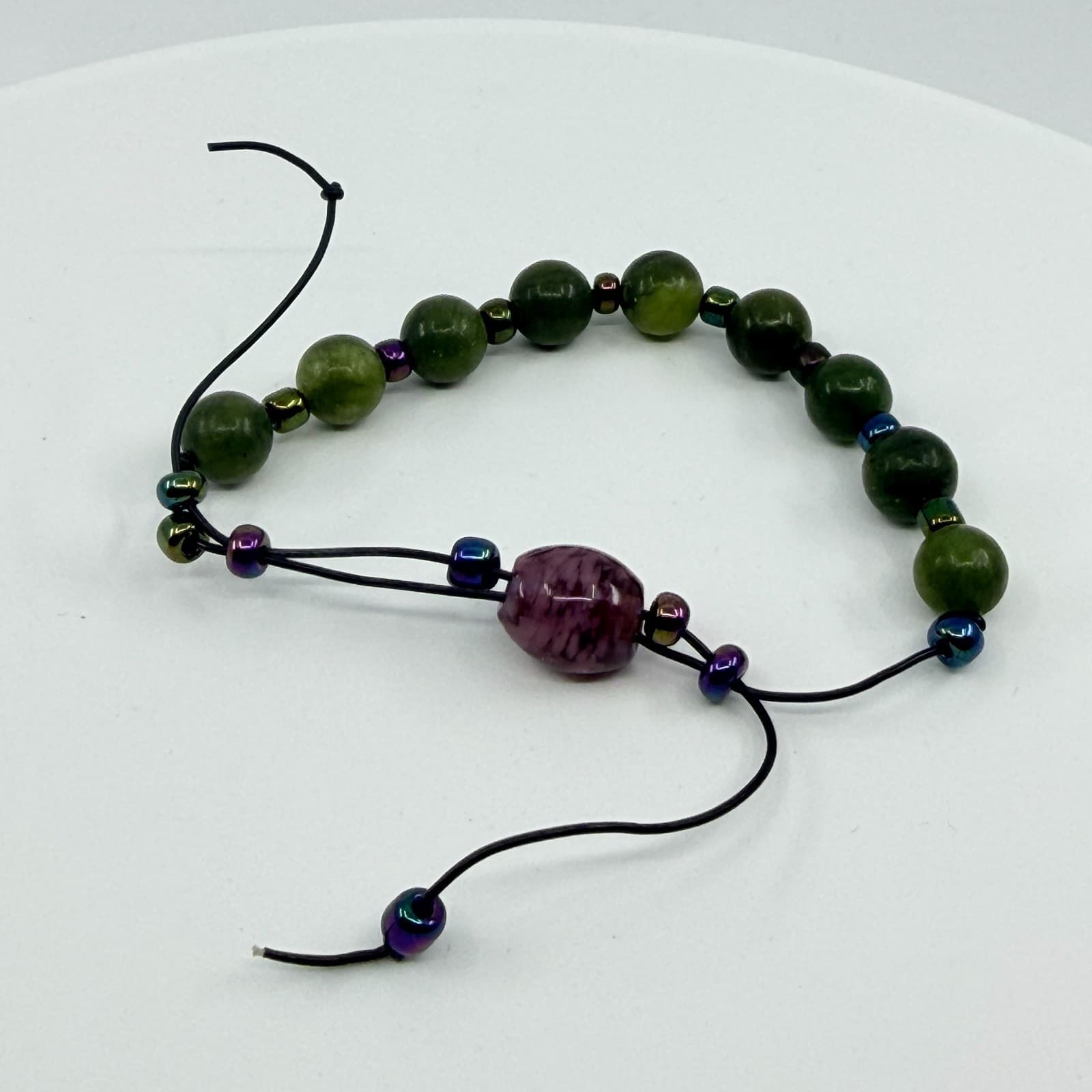 Vintage Boho Green Faux Jade Nephrite Beaded Bracelet Iridescent Accents Cord - Thumbnail 6