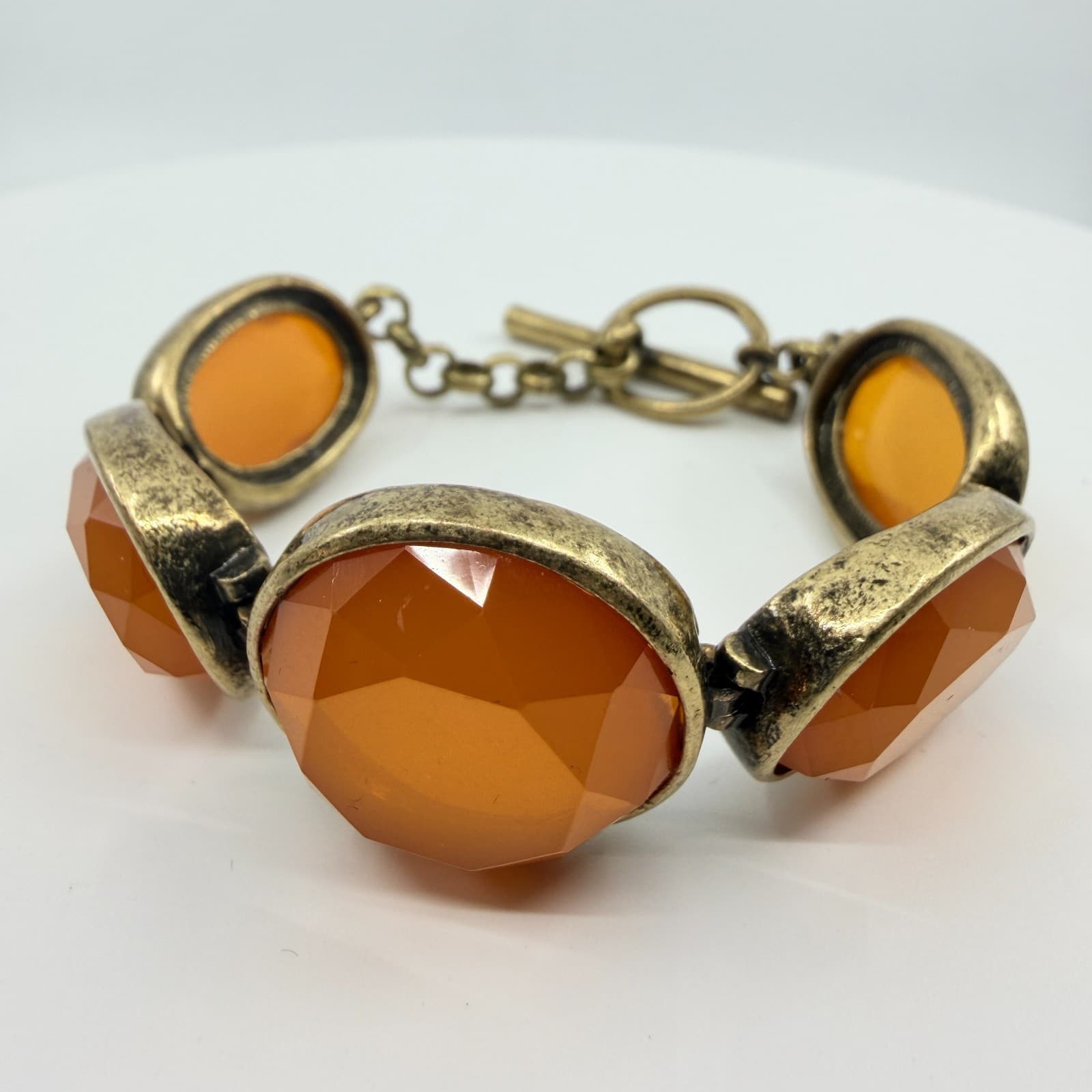 Vintage Antique Brass Tone Orange Faceted Resin Carnelian Style Toggle Bracelet - Thumbnail 2