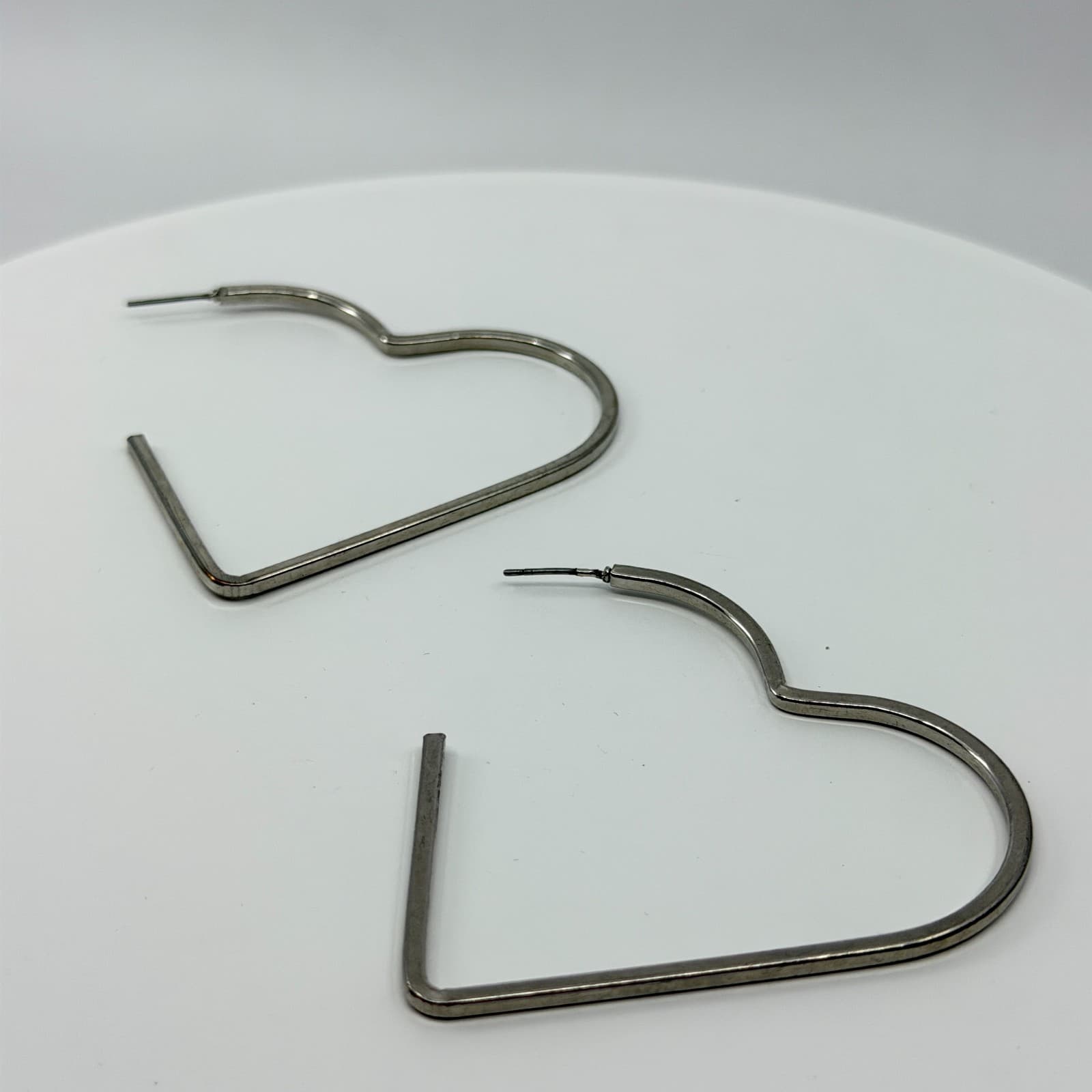 Vintage Y2K Silver Tone Oversized Open Heart Wire Hoop Statement Earrings - Thumbnail 5