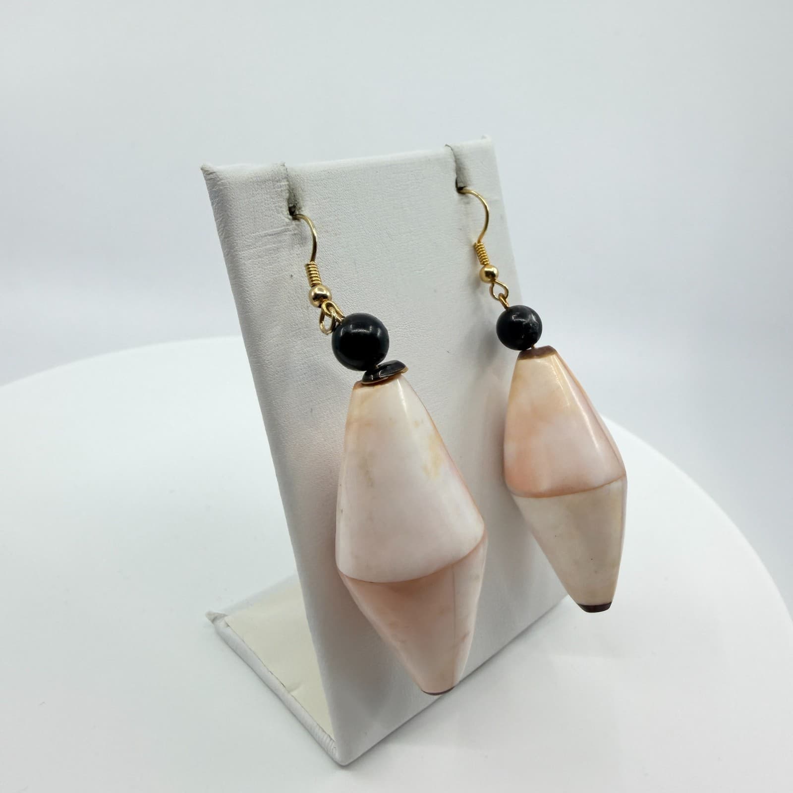 Vintage Mother of Pearl Shell Dangle Earrings Boho Pink Cream Onyx Bead Drop - Thumbnail 3