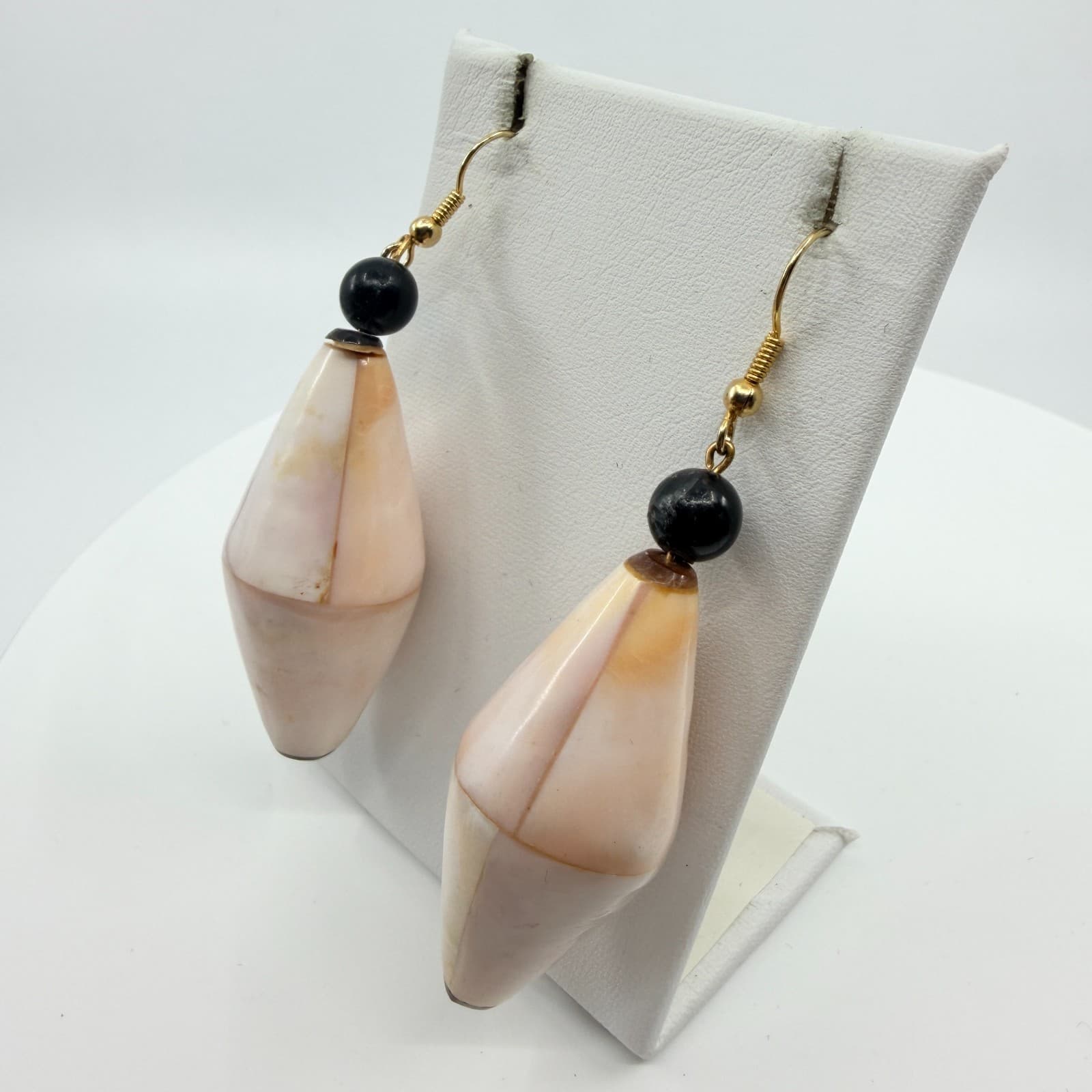 Vintage Mother of Pearl Shell Dangle Earrings Boho Pink Cream Onyx Bead Drop - Thumbnail 5