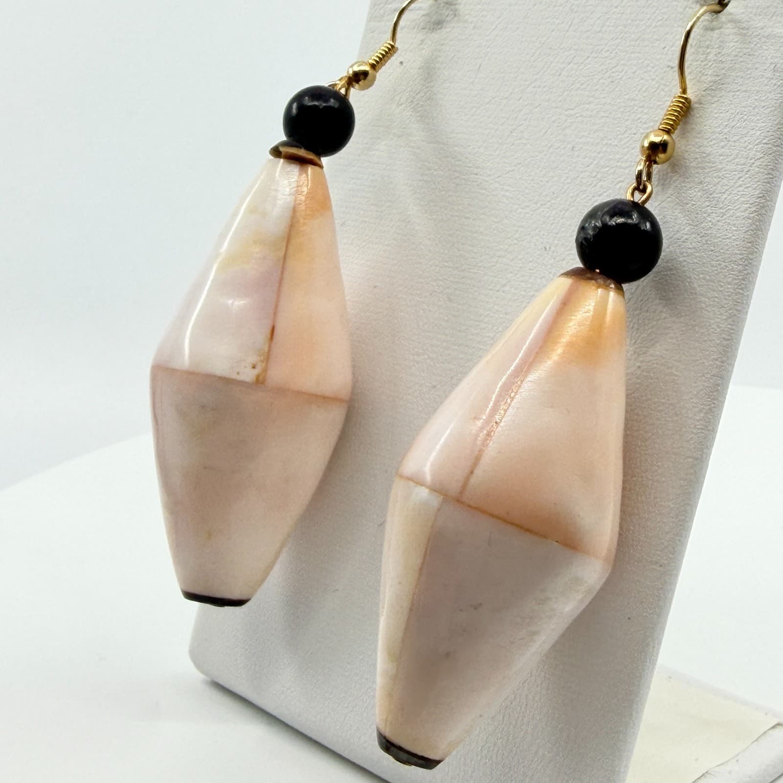 Vintage Mother of Pearl Shell Dangle Earrings Boho Pink Cream Onyx Bead Drop - Thumbnail 6