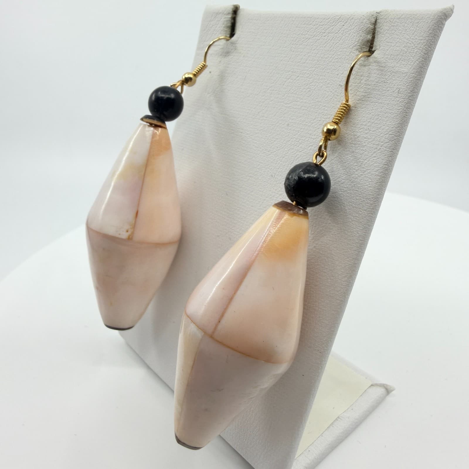 Vintage Mother of Pearl Shell Dangle Earrings Boho Pink Cream Onyx Bead Drop - Thumbnail 4