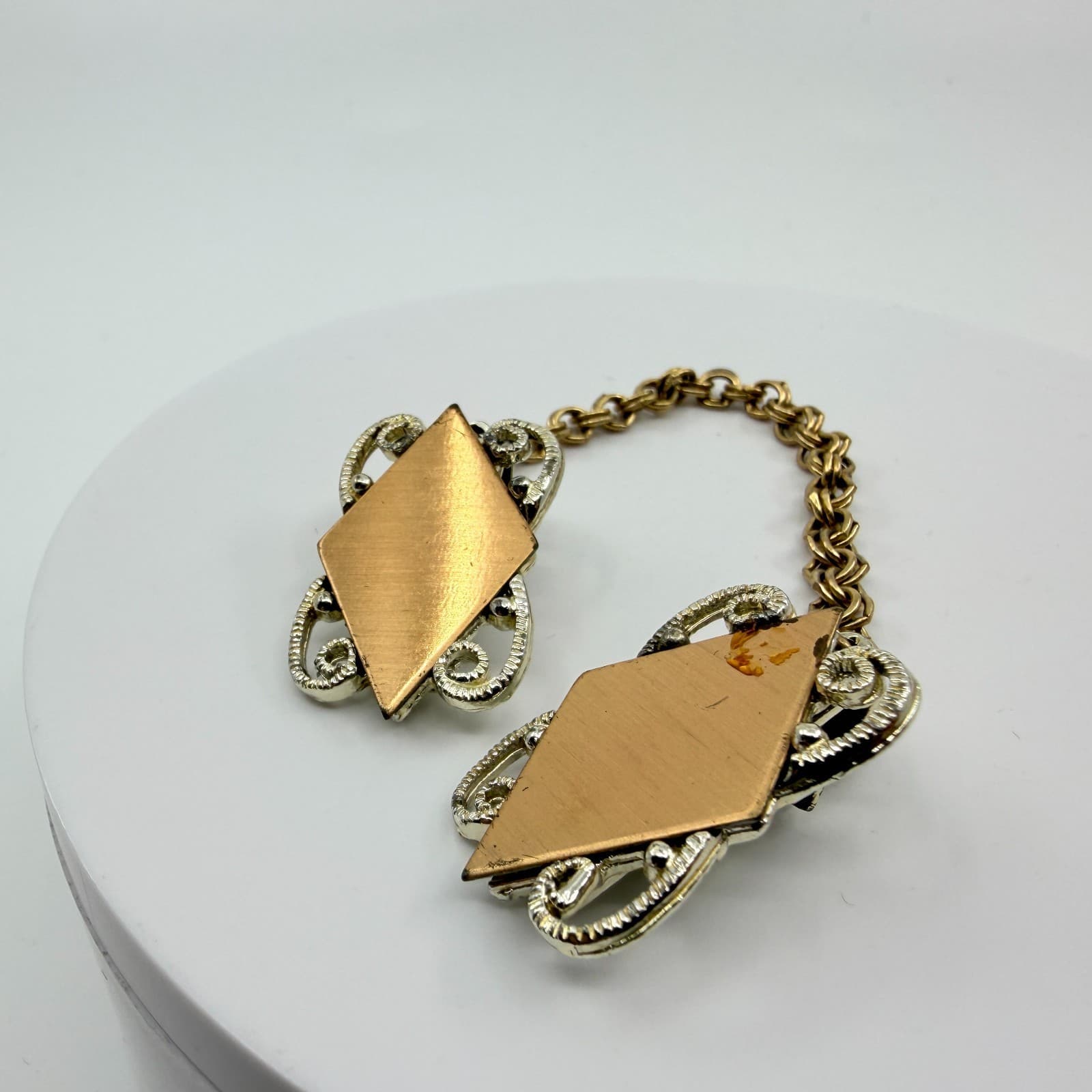 Vintage Mid-Century Two Tone Geometric Lozenge Sweater Guard Cardigan Clip Chain - Thumbnail 2
