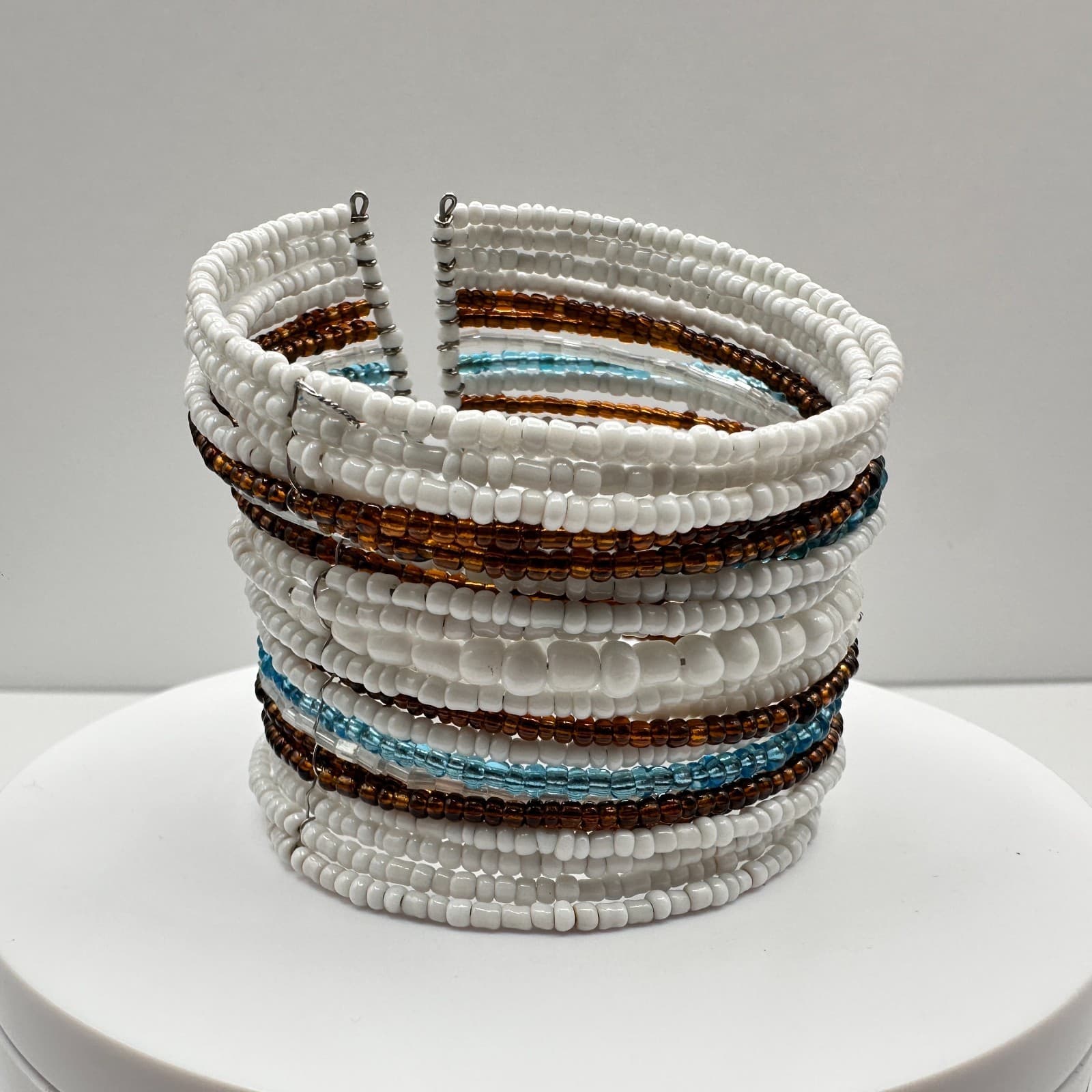 Vintage 90s Multi-Row Seed Bead Cuff Bracelet Boho Women's Jewelry Unique Style - Thumbnail 7