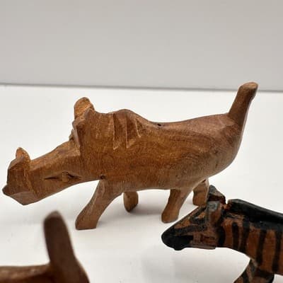 Vintage 90s Hand Carved Wood Animal Set Rhino Zebra Lion Safari Figurines Retro - Thumbnail 5