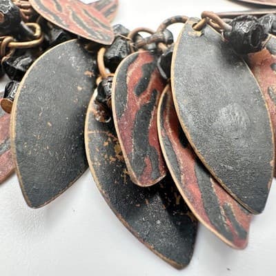 Vintage 80s Tribal Black & Copper Metal Leaf Cascade Statement Bracelet Jewelry - Thumbnail 4