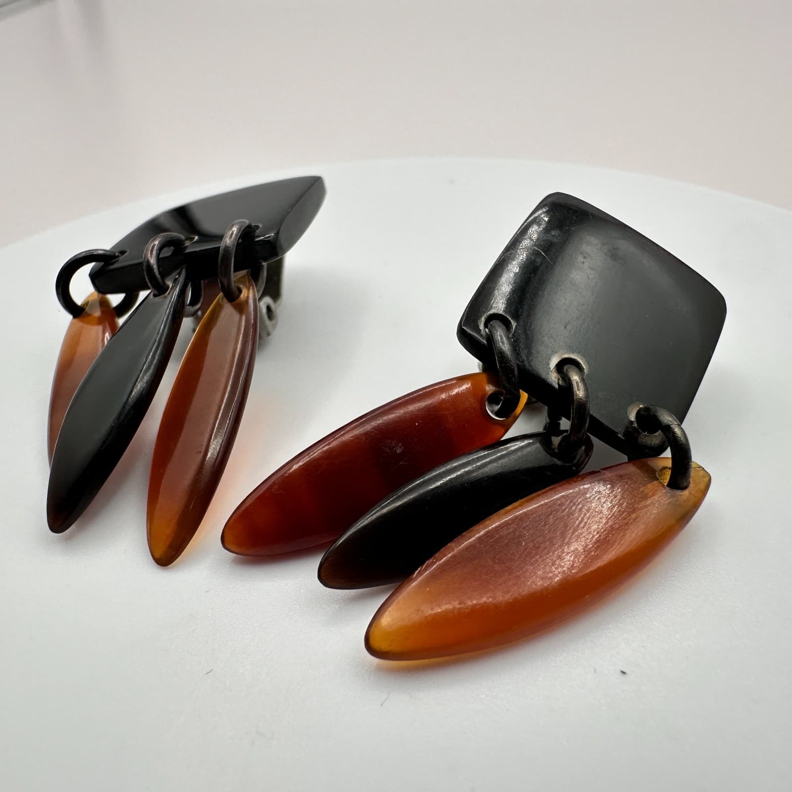 Vintage 80s Geometric Dangle Earrings Black & Amber Resin Women's Jewelry Retro - Thumbnail 5