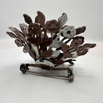 Vintage 60s Enamel Flower Bouquet Brooch Brown & White Floral Pin Jewelry Retro - Thumbnail 5